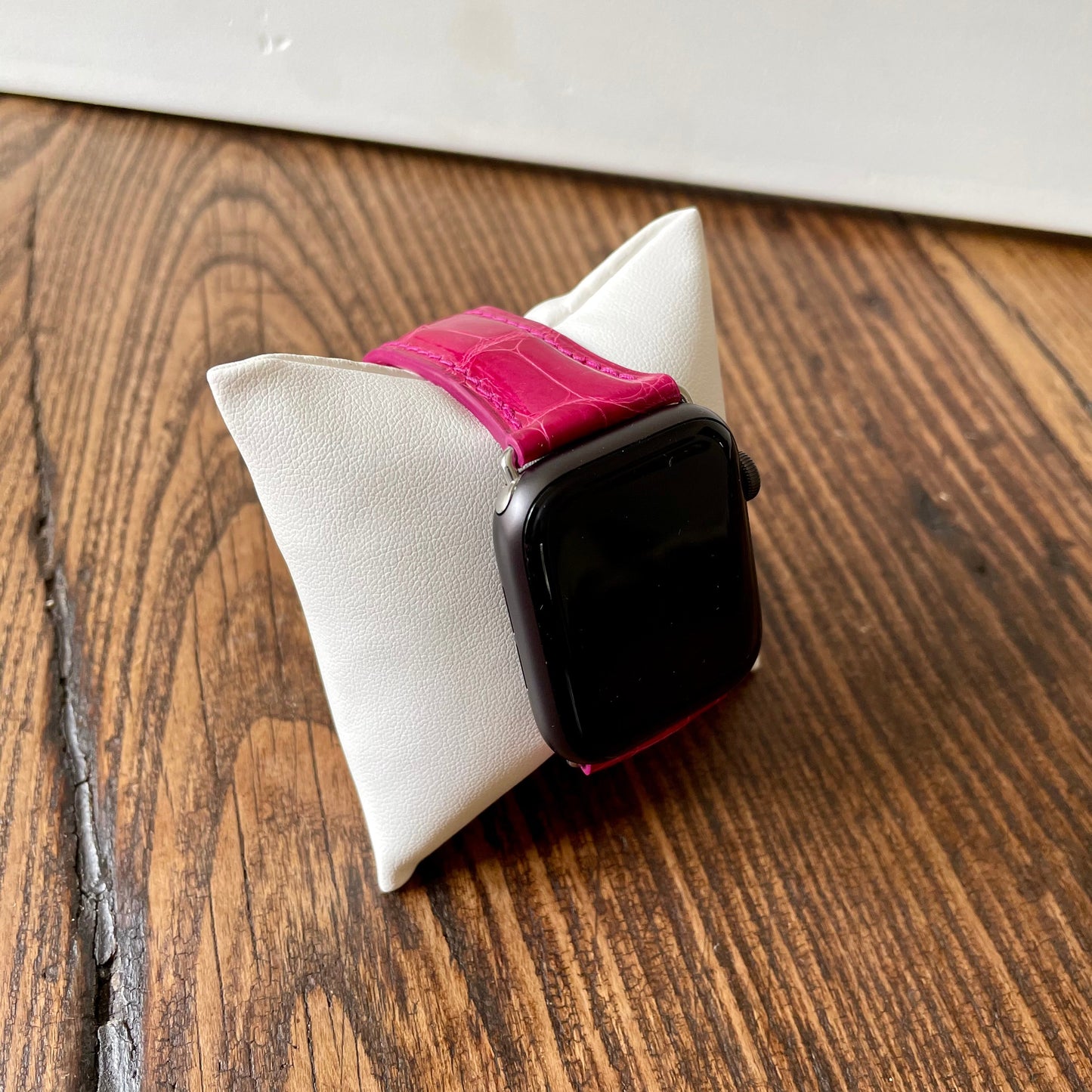 Apple Watch Band, Pink Glazed Alligator