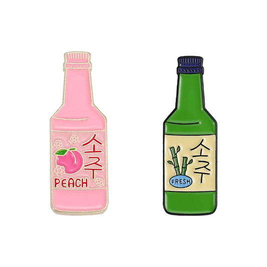 Soju Enamel Pin Peach Bottle Lapel Brooch Jewelry Gift Wholesale
