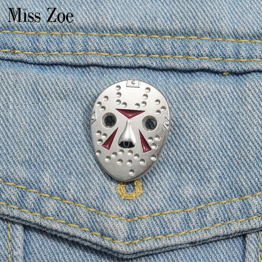 Killer Curved Baseball Mask Enamel Pins Halloween Horror Brooch Lapel Badge Punk Gothic Jewelry Gift