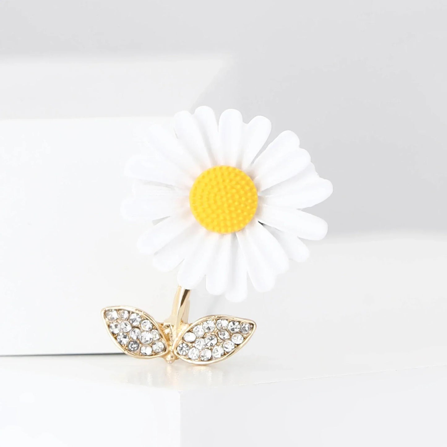 Rhinestone Daisy Brooch Enamel Flower Lapel Pin Jewelry Accessories
