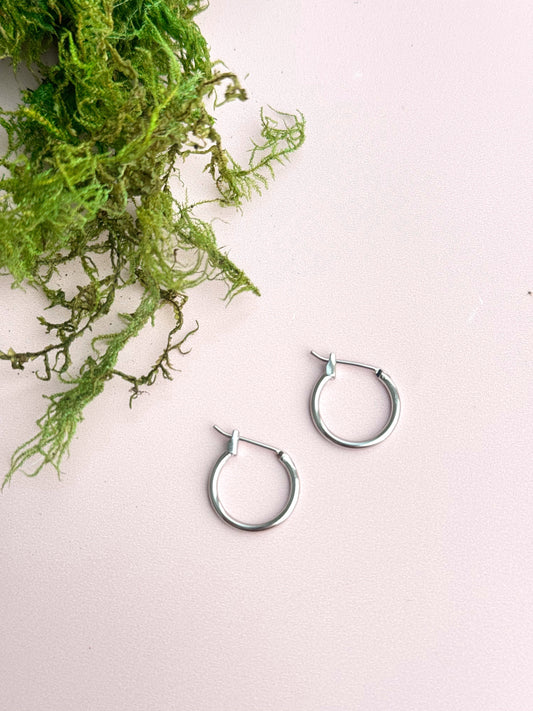 Simple Little Hoops - Concordia Style Boutique