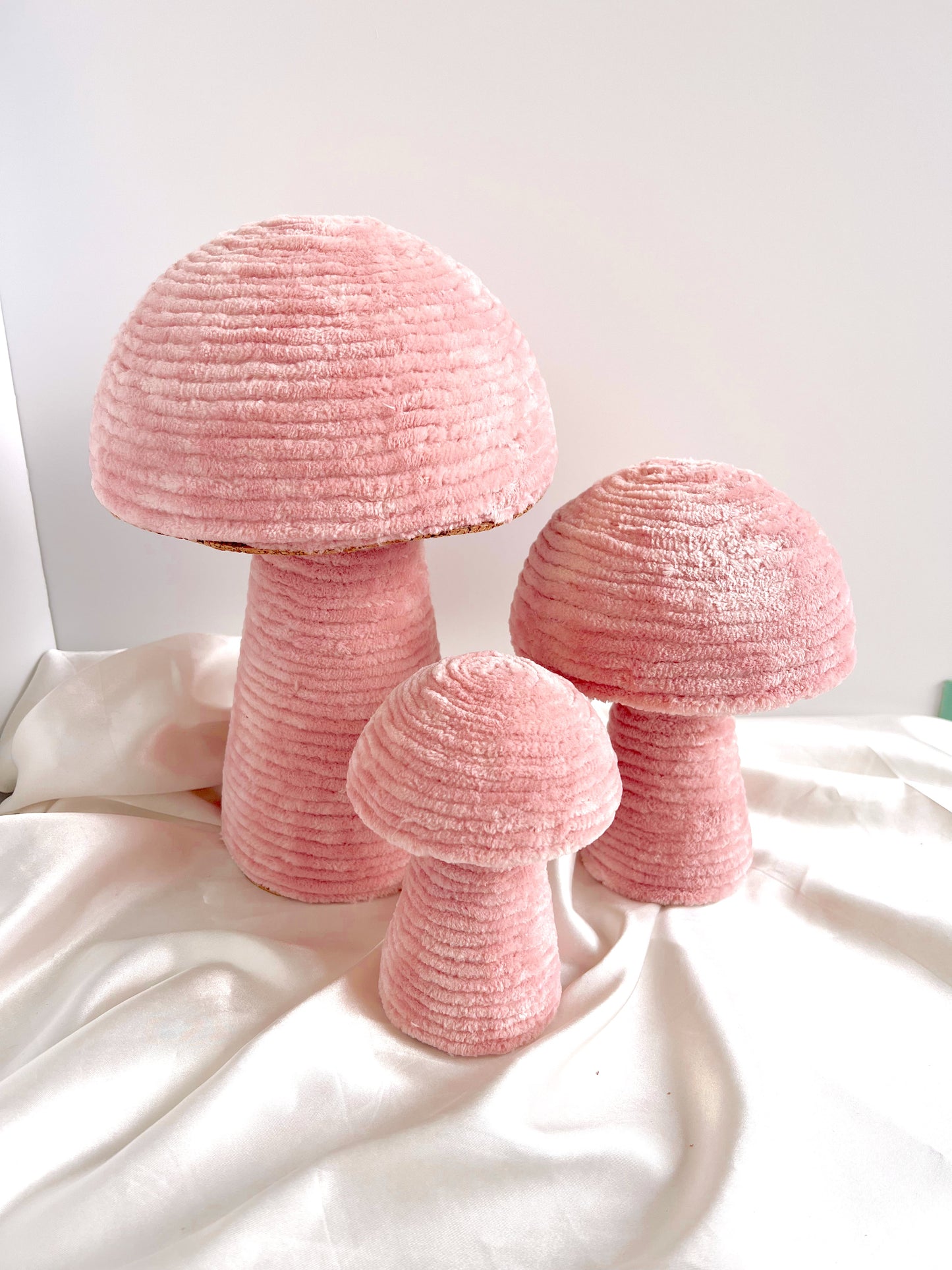 Regular Velvet Shroomie 2.0 - Concordia Style Boutique