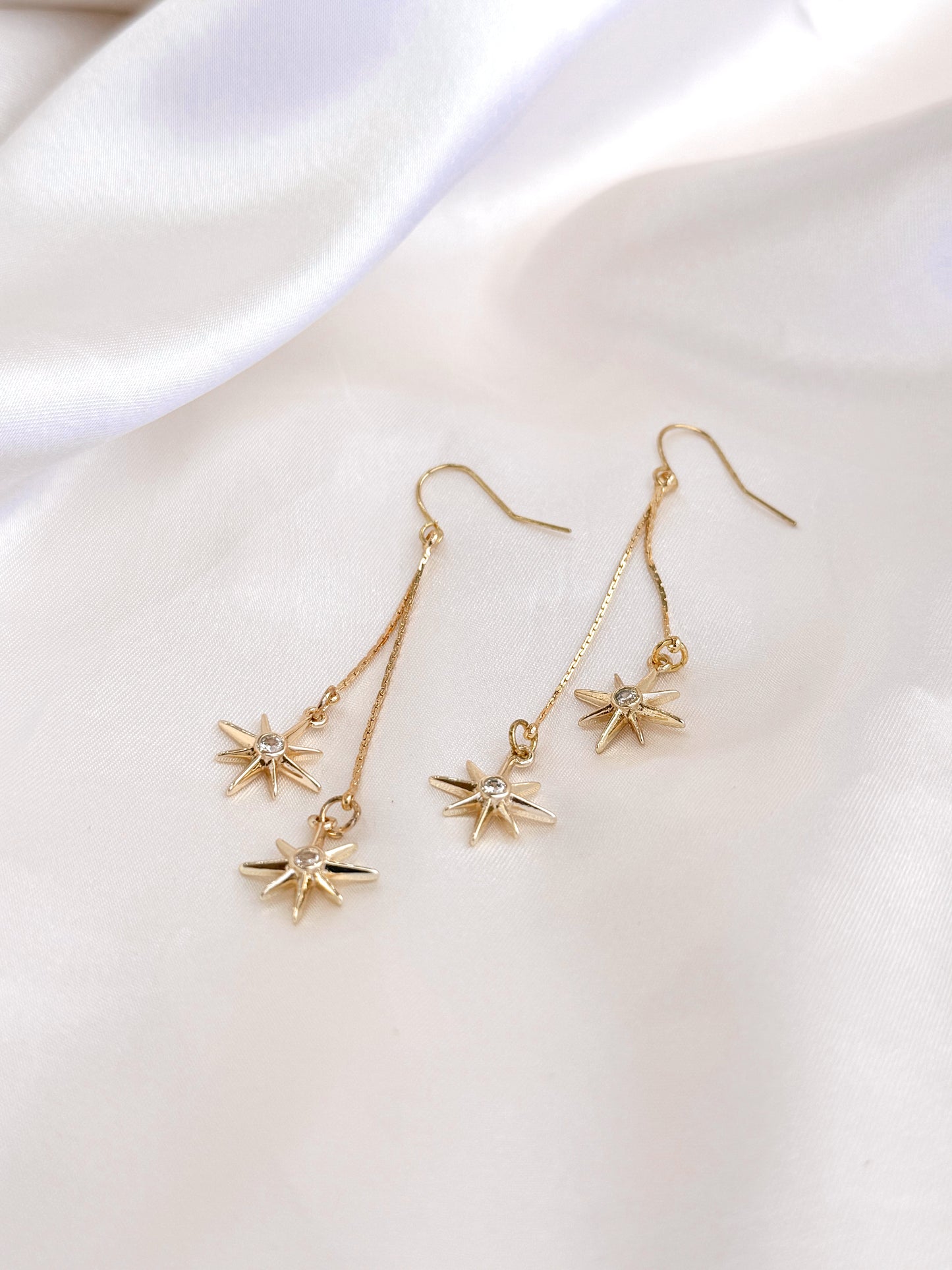 Staggered Star Drops - Concordia Style Boutique