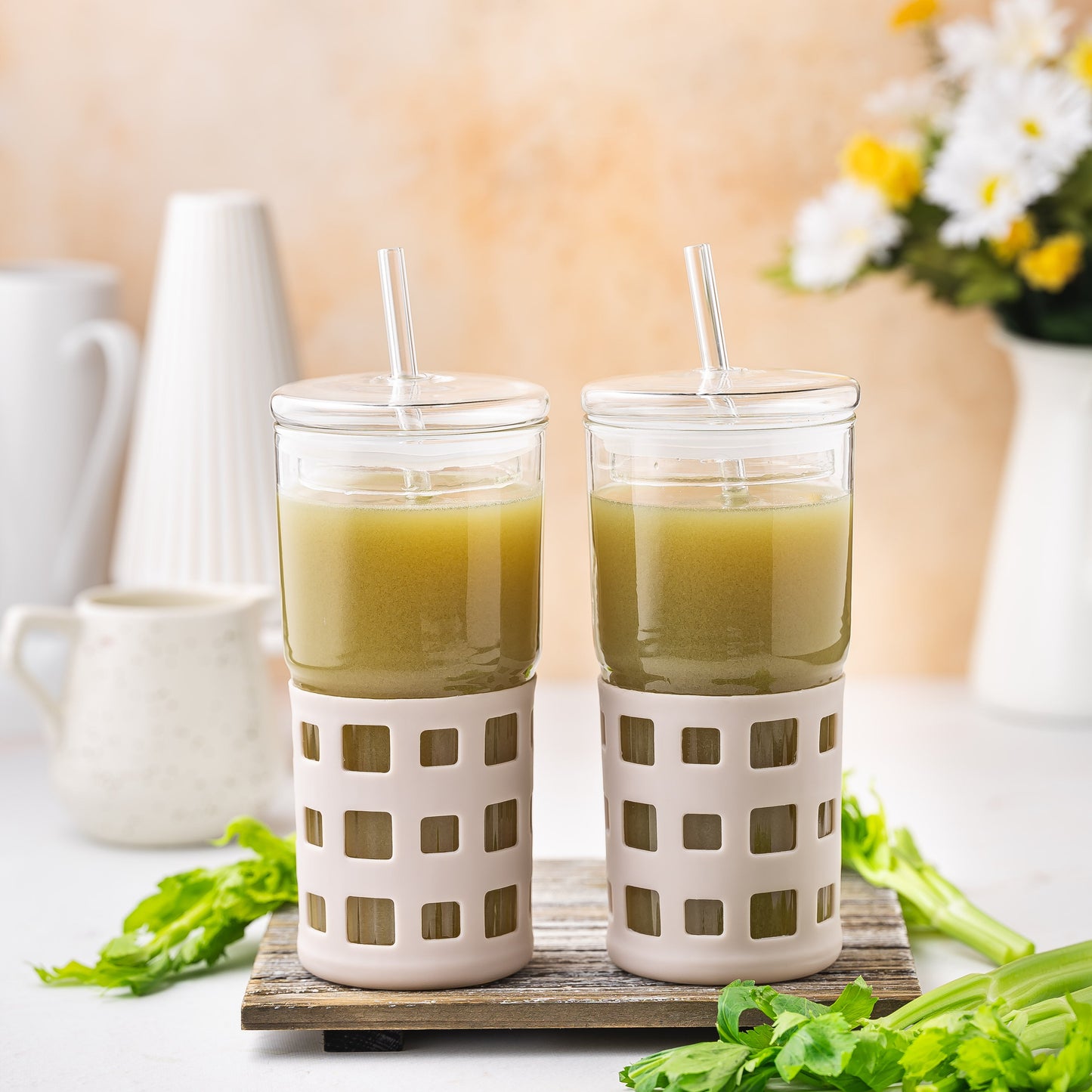 All Glass Juice Tumblers with Lid, Straw & Silicone Sleeve - 2 Pack Set, 20 oz