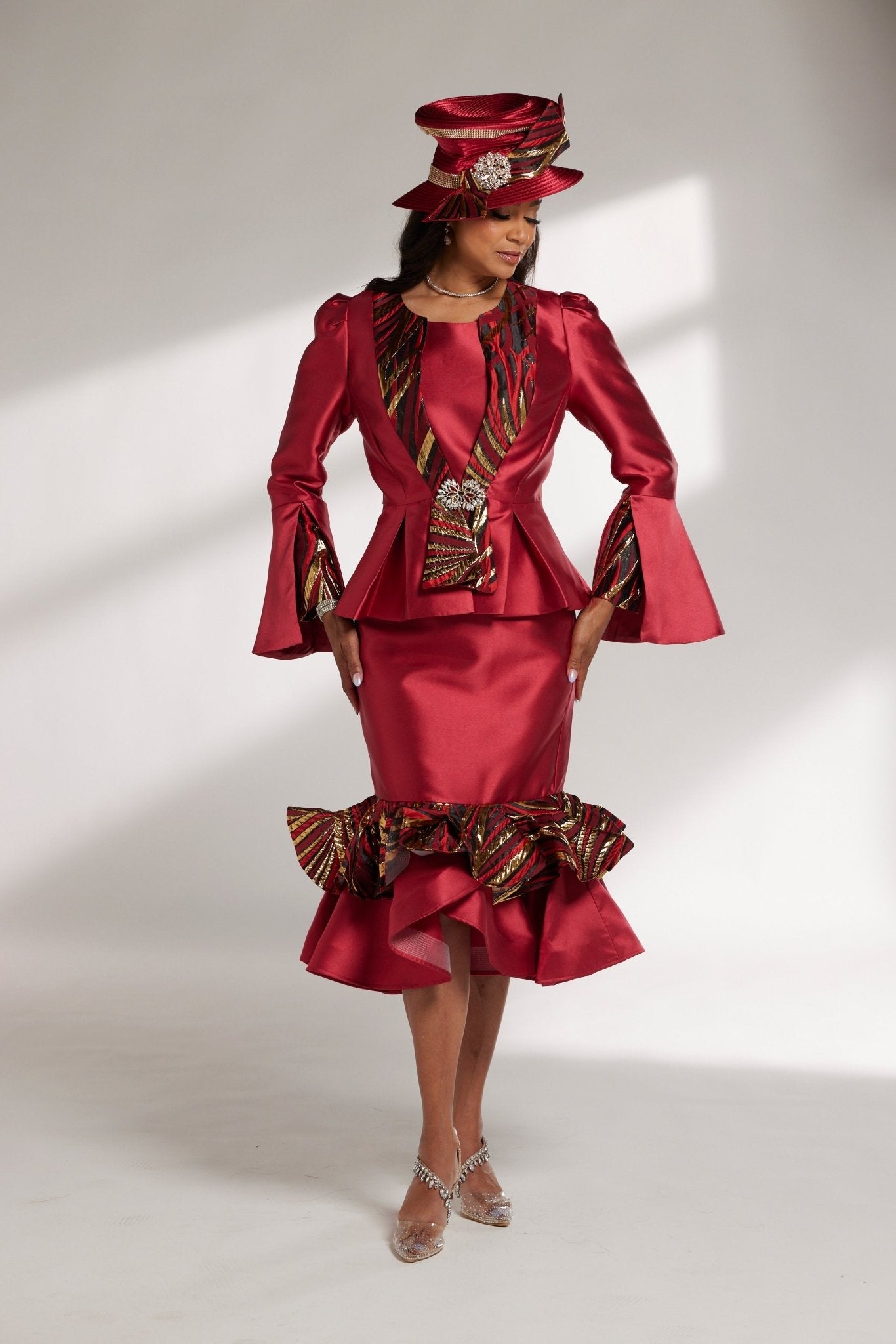 CONFIDENCE OF ELEGANCE SUIT