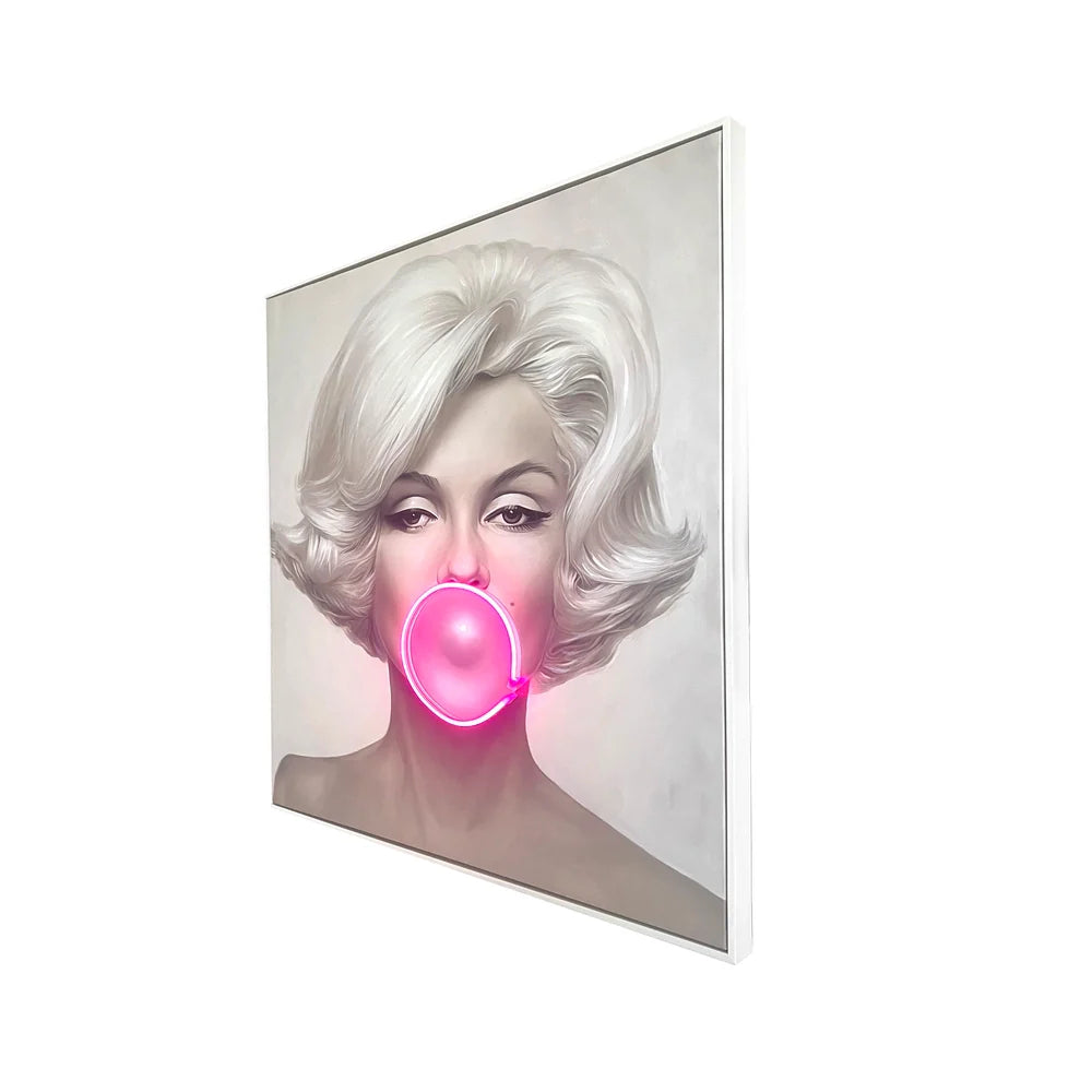 Marilyn Monroe Bubble Gum LED Wall Art – Pink LED Canvas with Bubble Accent