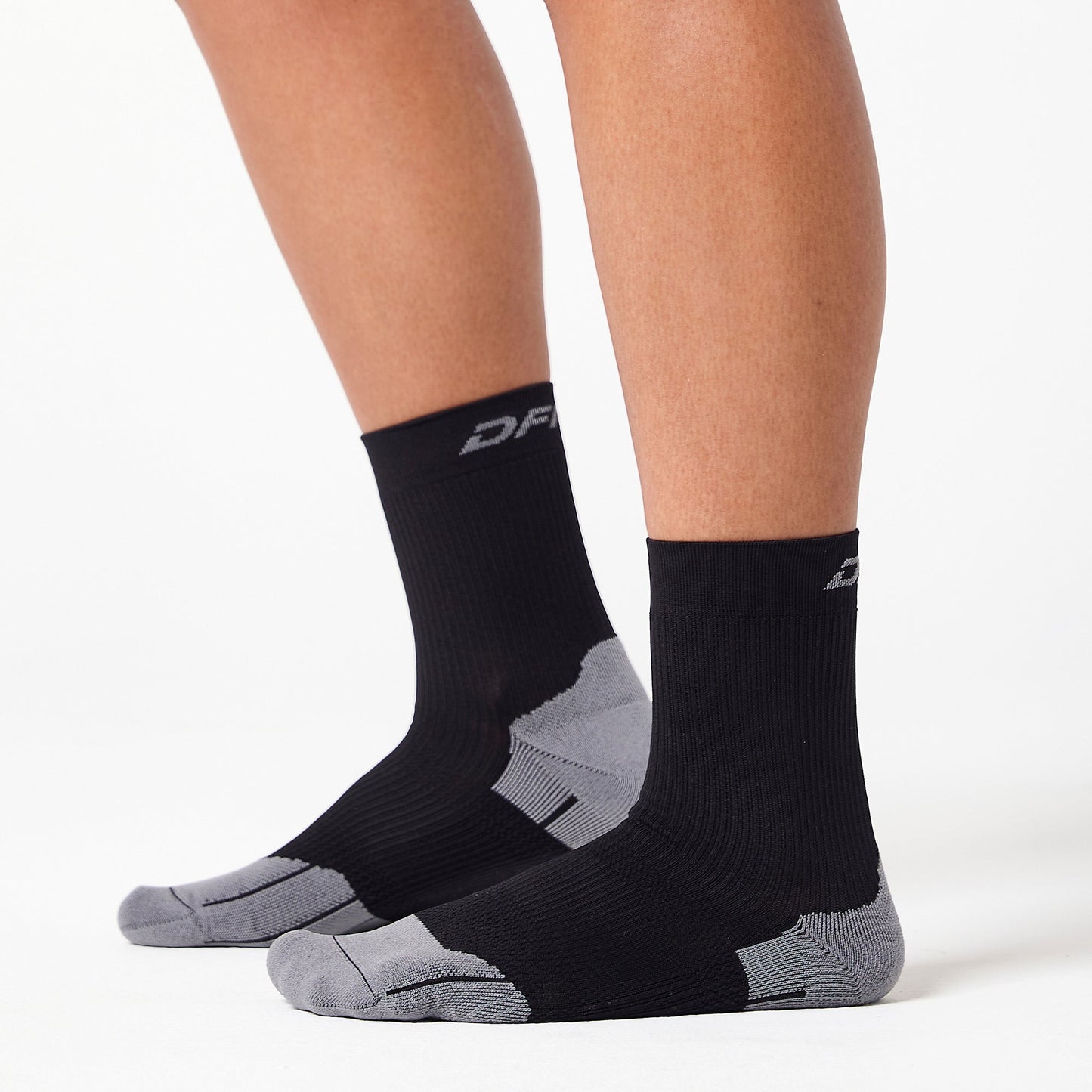 HYBRID Ax CREW COMPRESSION SOCKS 20-30mmHg for Women