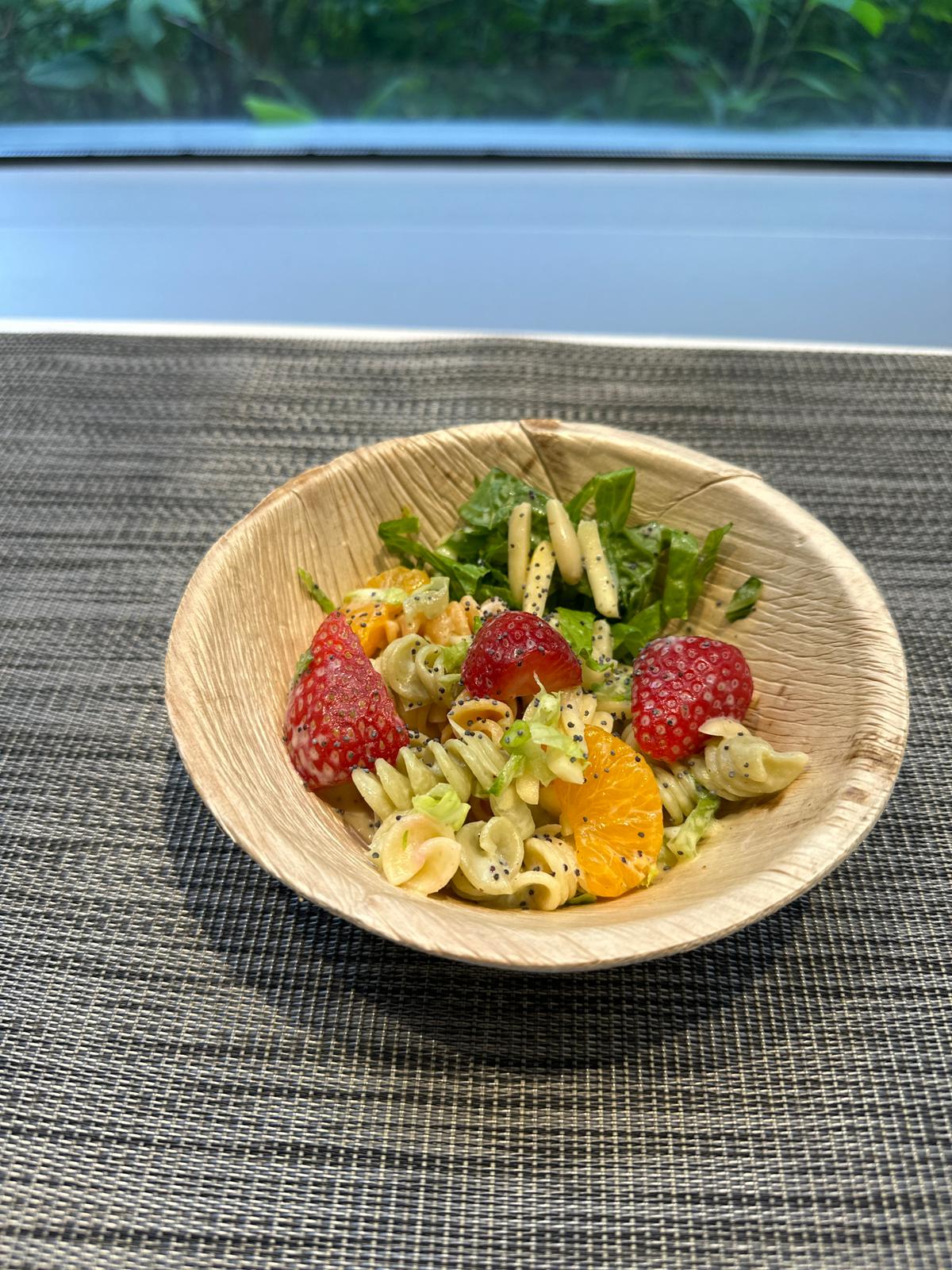 Palm Leaf Bowl 8 Inch Round  (240 Pack)