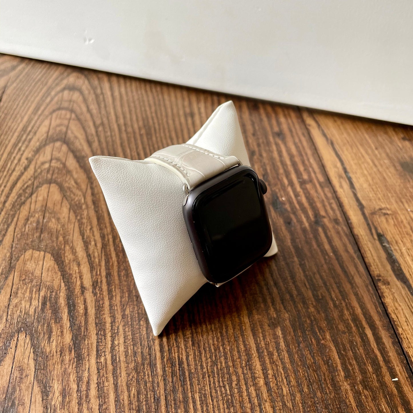 Apple Watch Band, White Bone Matte Alligator