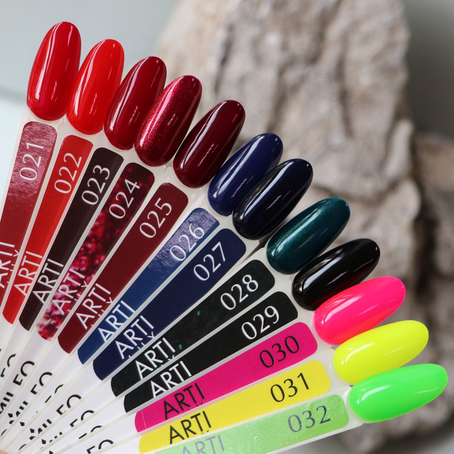 KOMILFO ARTILUX 031 NAIL REGULAR POLISH(NOT A GEL)(BRIGHT LEMON, NEON), 8 ML 222031