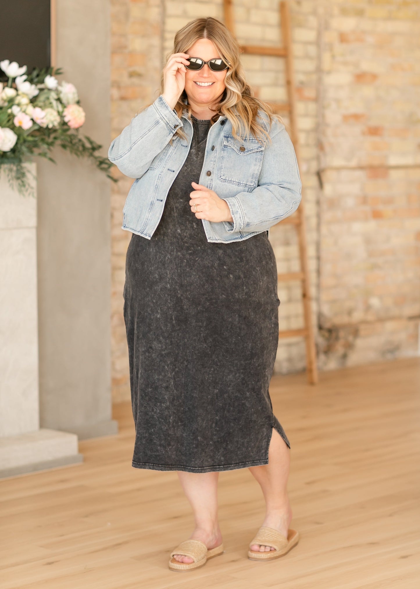 Alex Sleeveless Midi Dress - Concordia Style Boutique