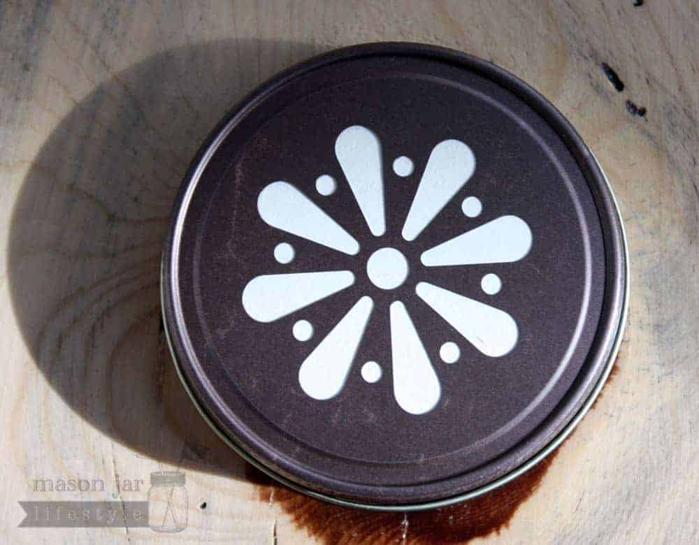 Antiqued Daisy Lids for Regular Mouth Mason Jars - Concordia Style Boutique