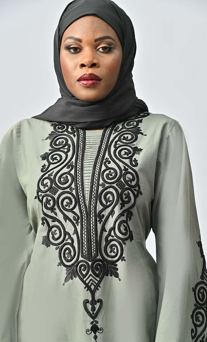 Arabic Beautiful Dori Work Detailing Abaya With Pockets