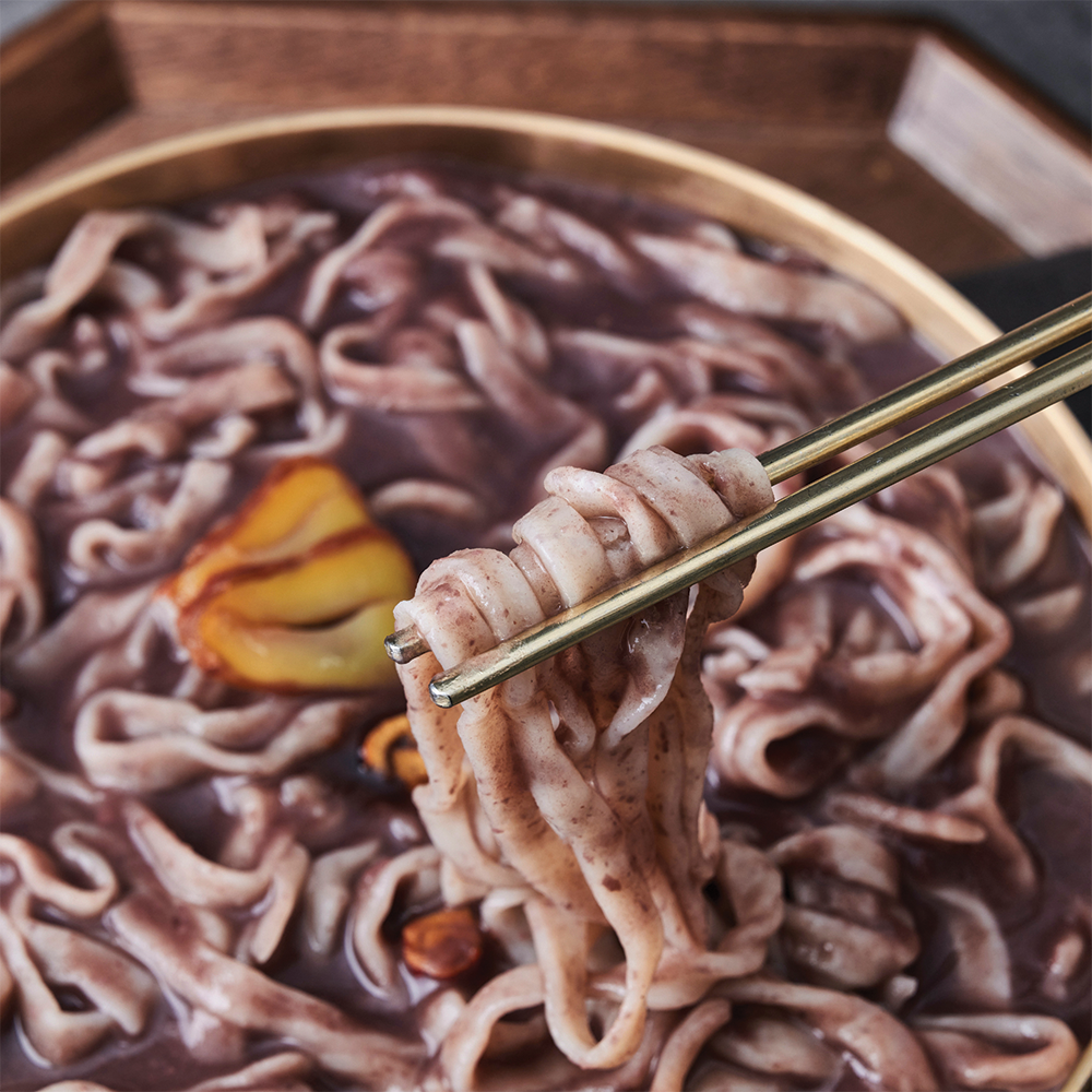 Damccot Red bean Noodle Soup 900g - Concordia Style Boutique
