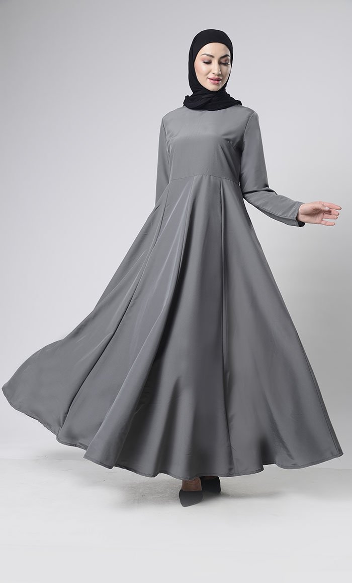 Basic Front Box Pleat Abaya With Pockets