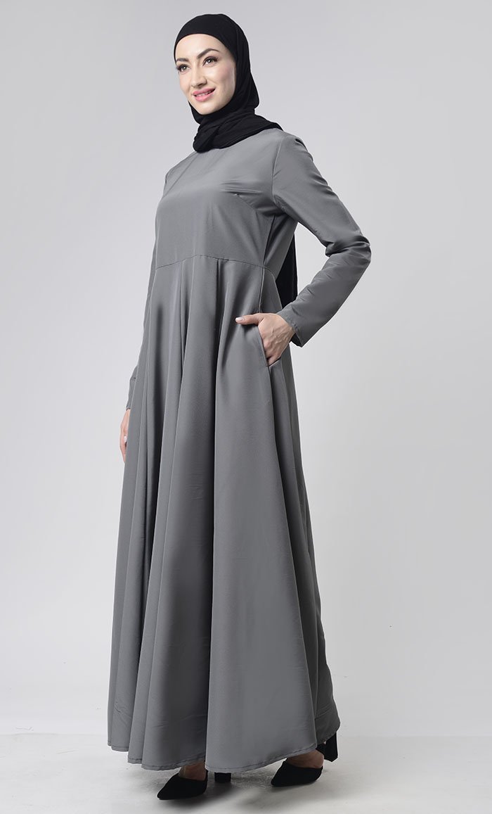 Basic Front Box Pleat Abaya With Pockets
