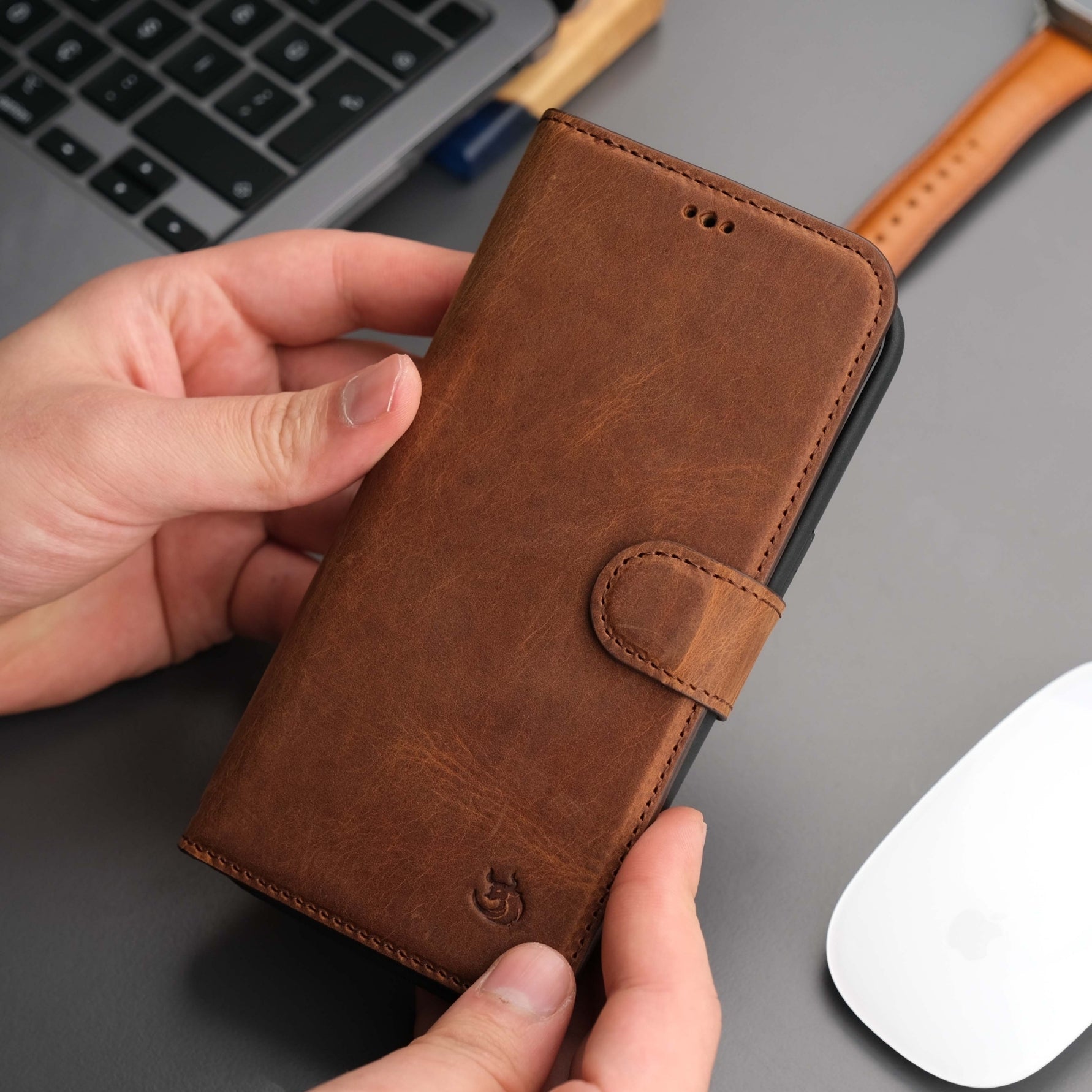 Casper Leather iPhone 14 Pro Max Wallet Case | MagSafe - Concordia Style Boutique