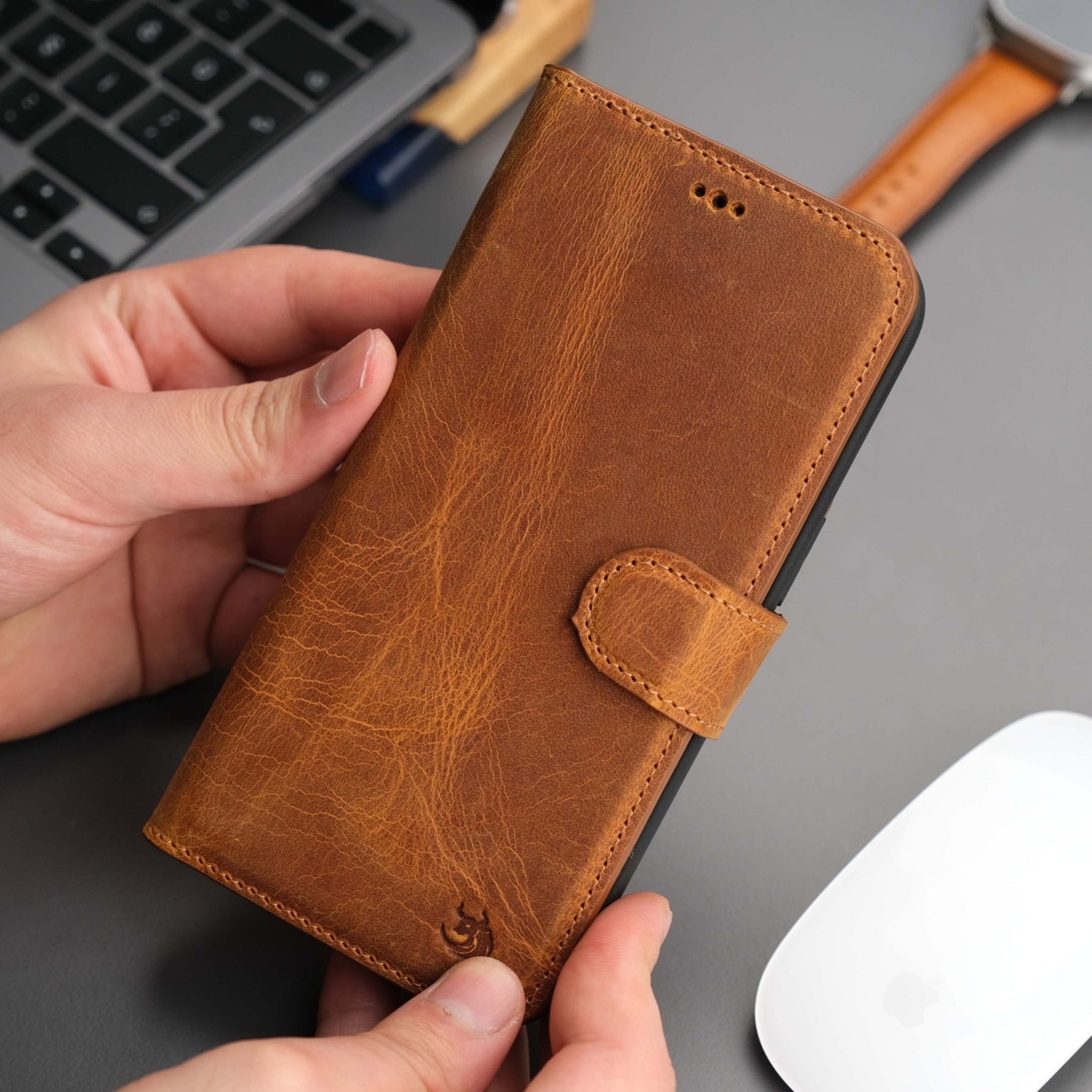 Casper Leather iPhone 14 Pro Max Wallet Case | MagSafe - Concordia Style Boutique