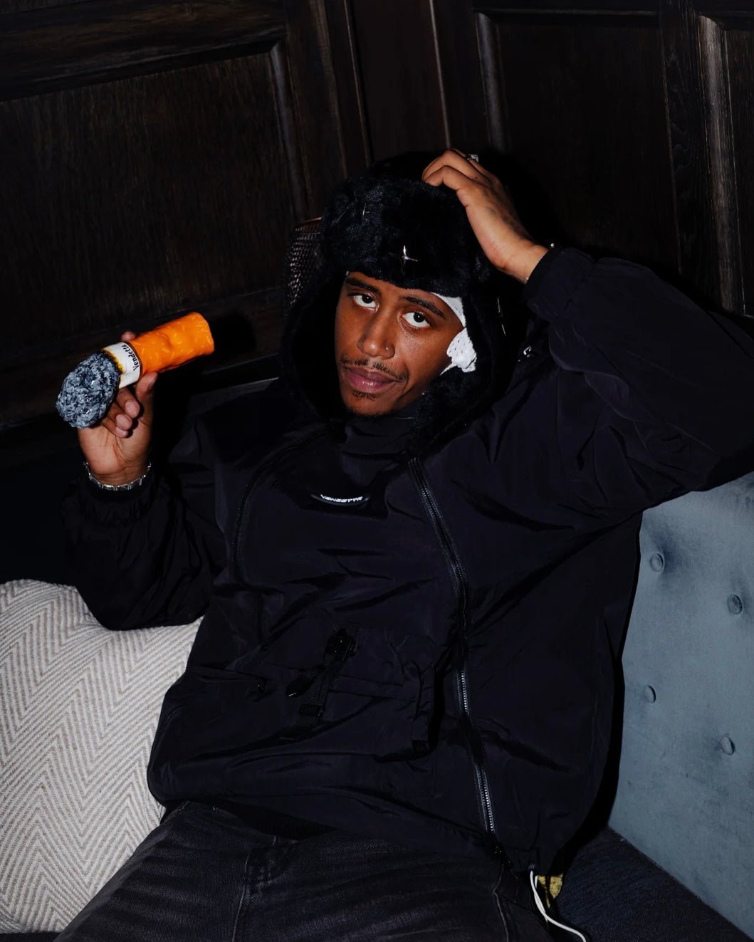 CIGGY INCENSE HOLDER