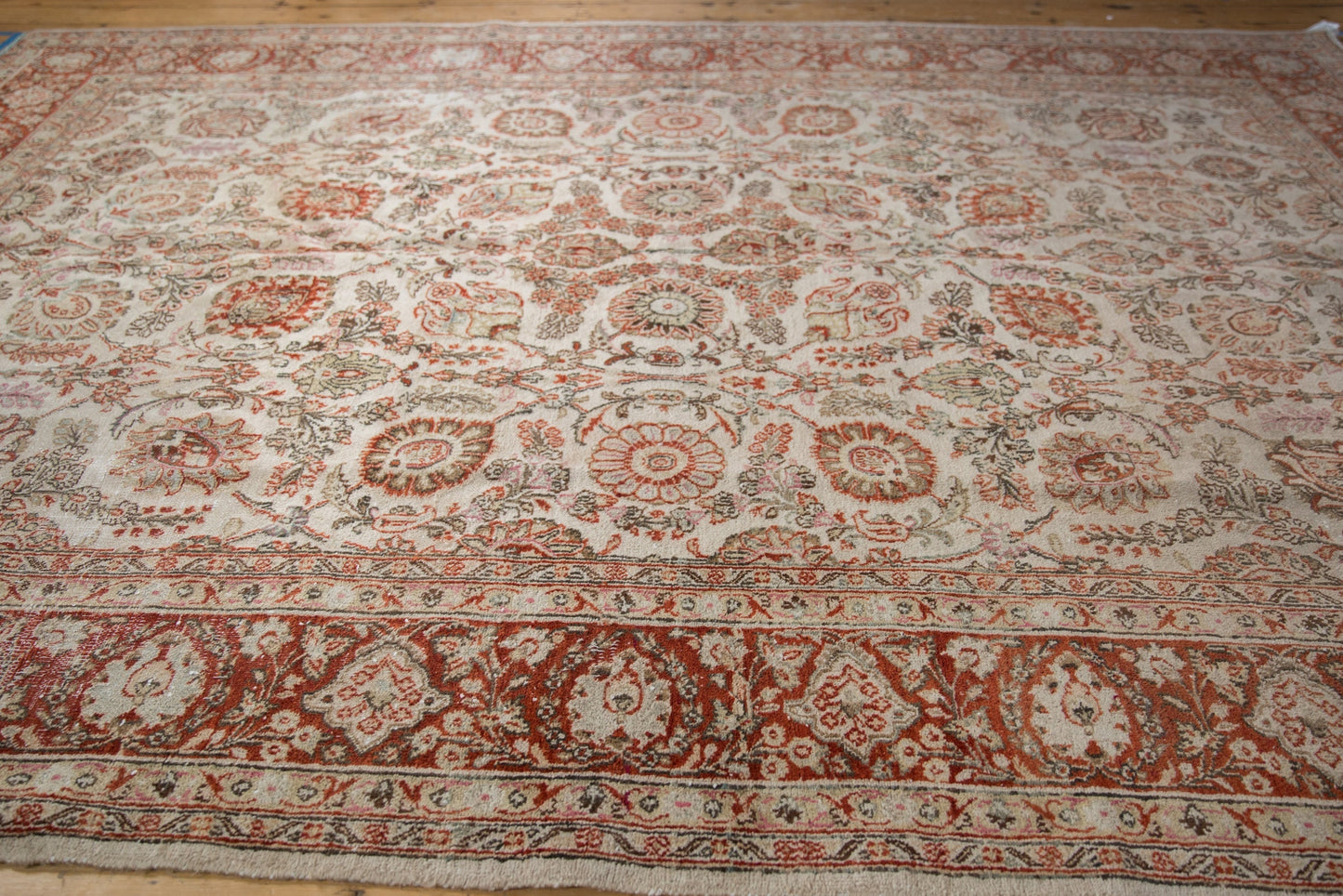 8x11 Vintage Distressed Meshed Carpet