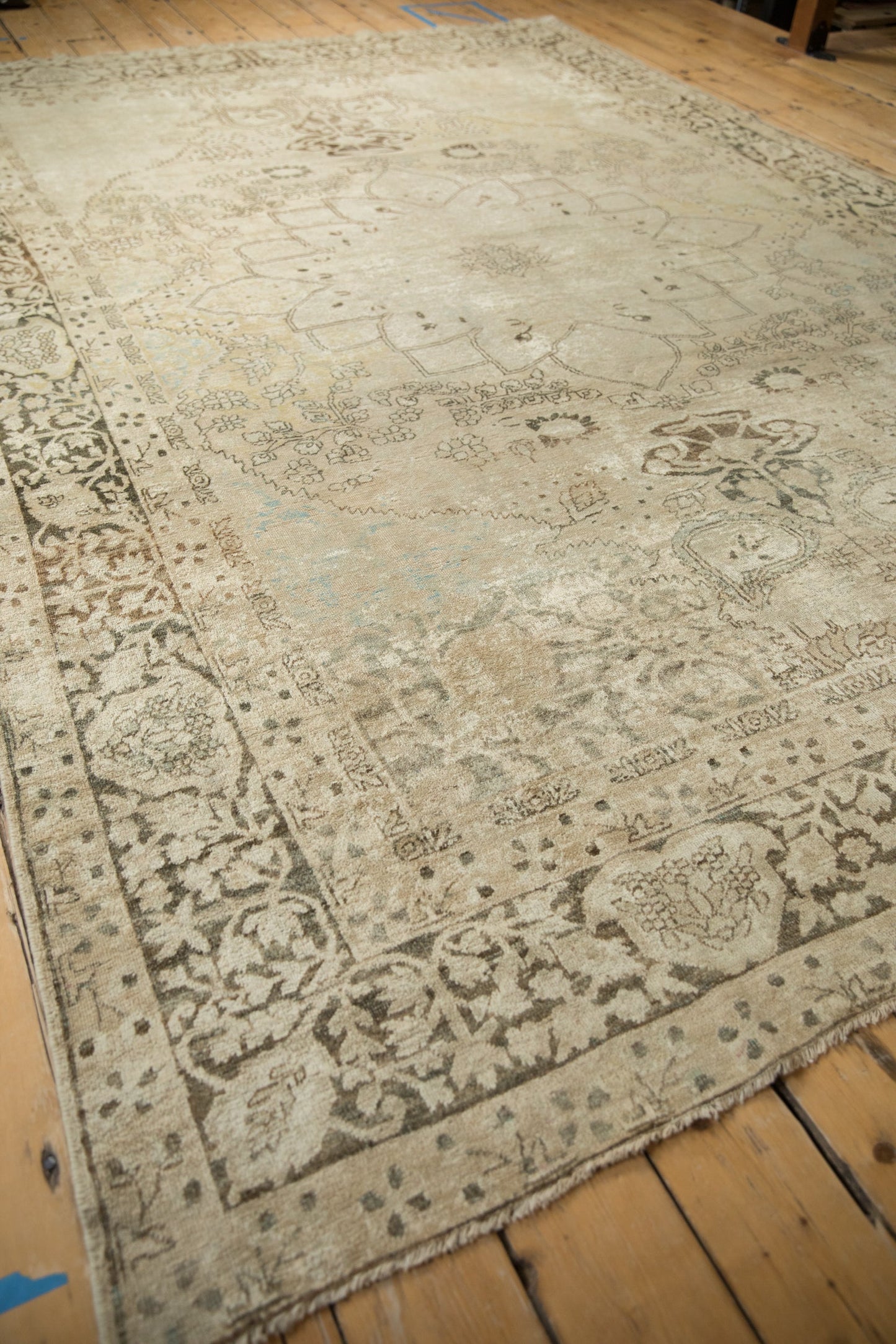 8x11 Antique Distressed Kerman Carpet