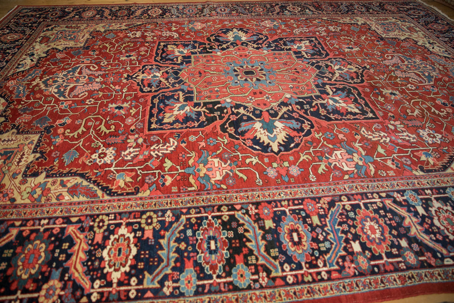 10x14 Vintage Heriz Carpet