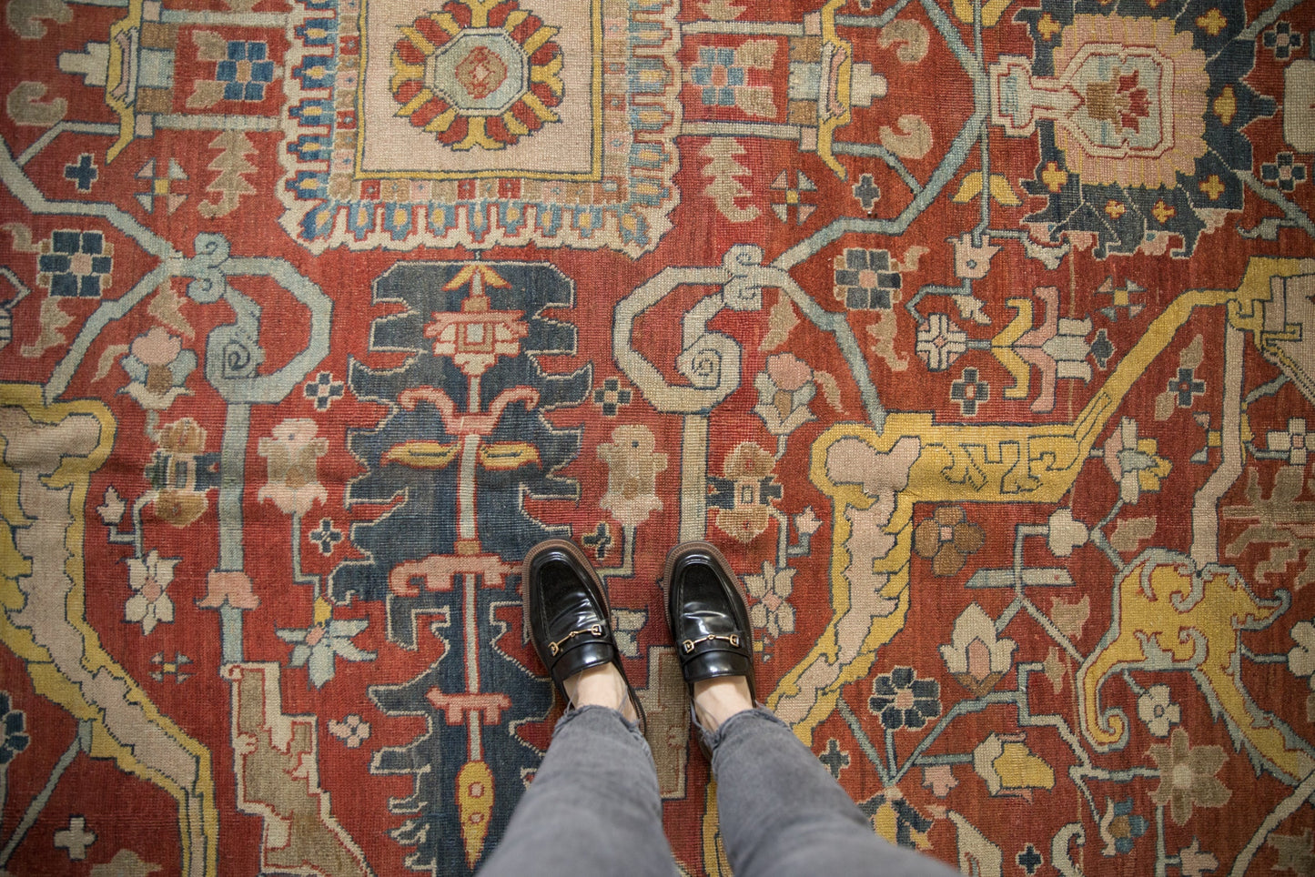 11.5x16.5 Antique Heriz Carpet