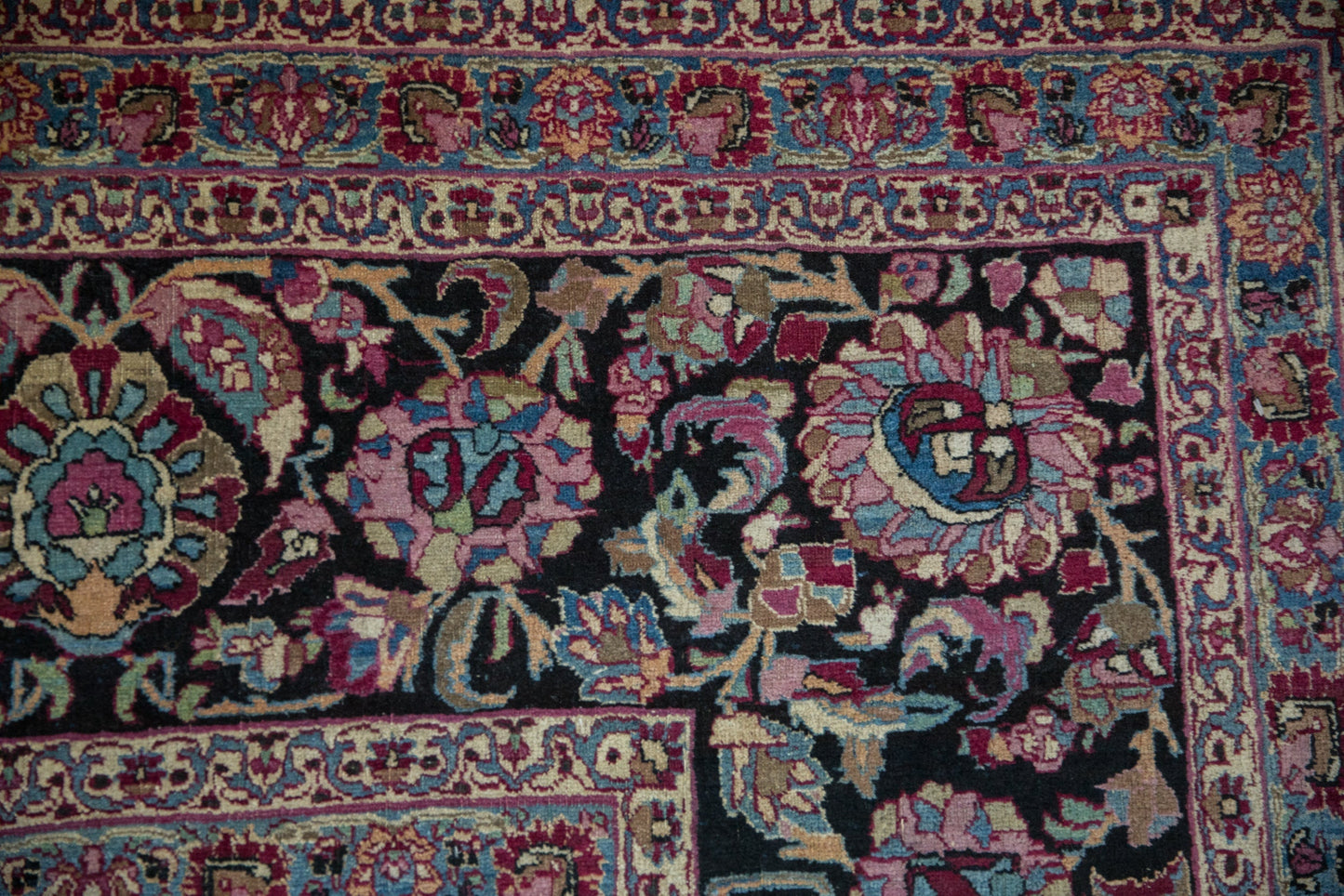 8x11 Antique Meshed Carpet
