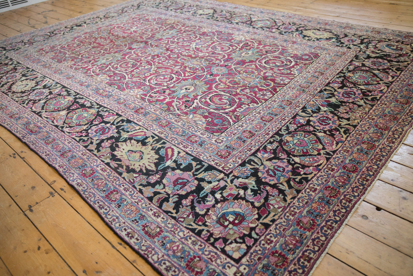 8x11 Antique Meshed Carpet