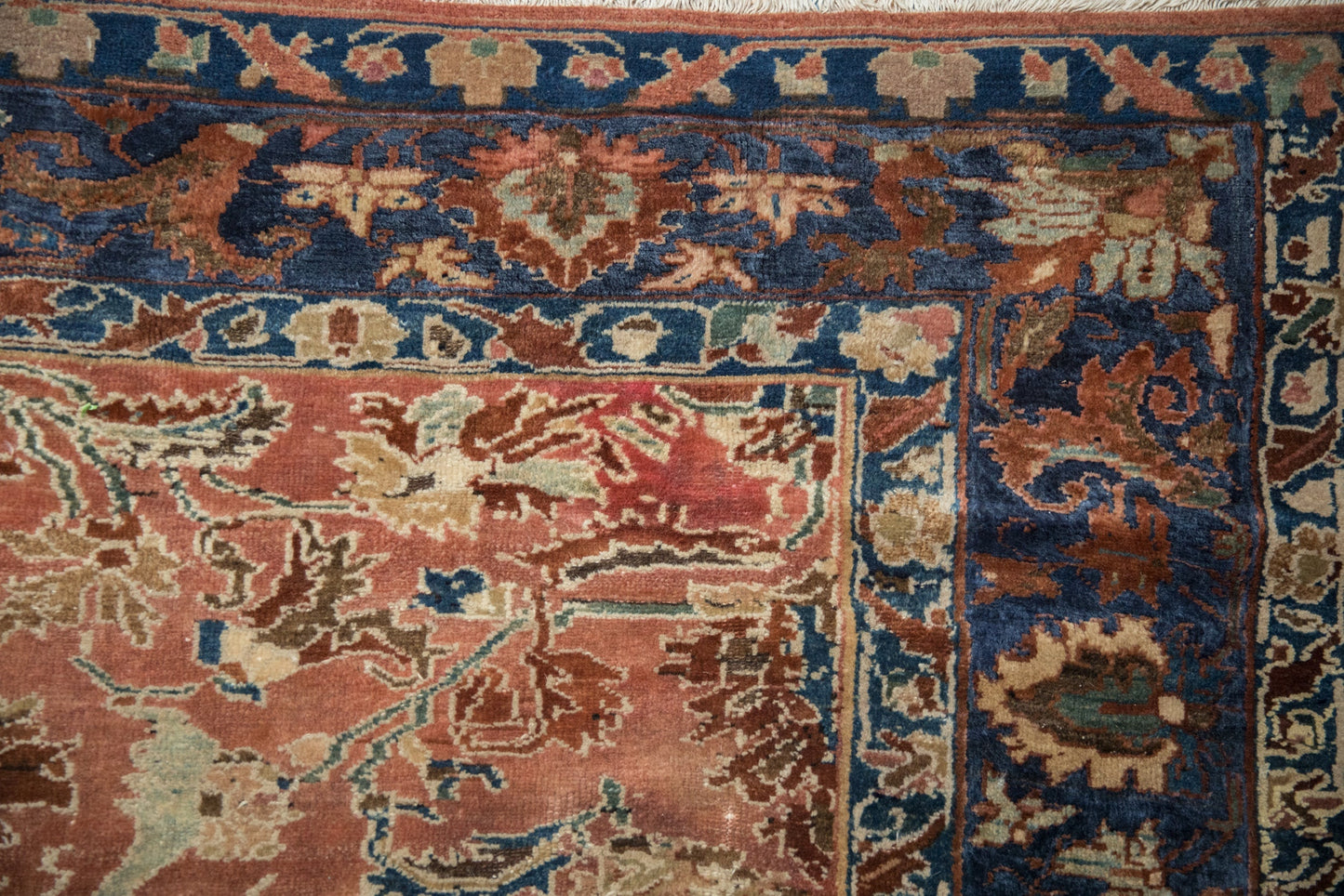 6x9.5 Antique Fine Distressed Lilihan Carpet