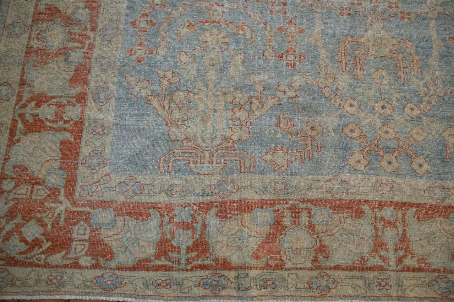 8.5x12 Vintage Distressed Mahal Carpet