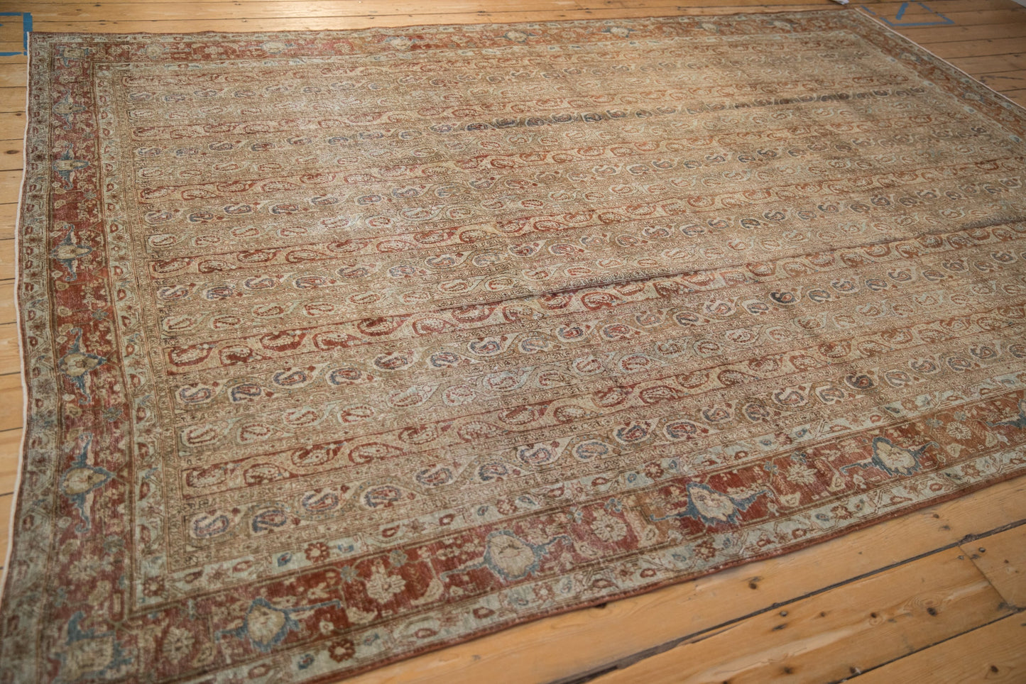 7.5x10.5 Vintage Distressed Qom Carpet