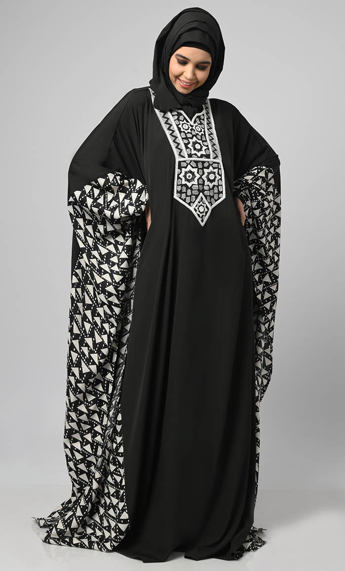 Egyptian Black & White Stripe Print Side Panel Kaftan Abaya