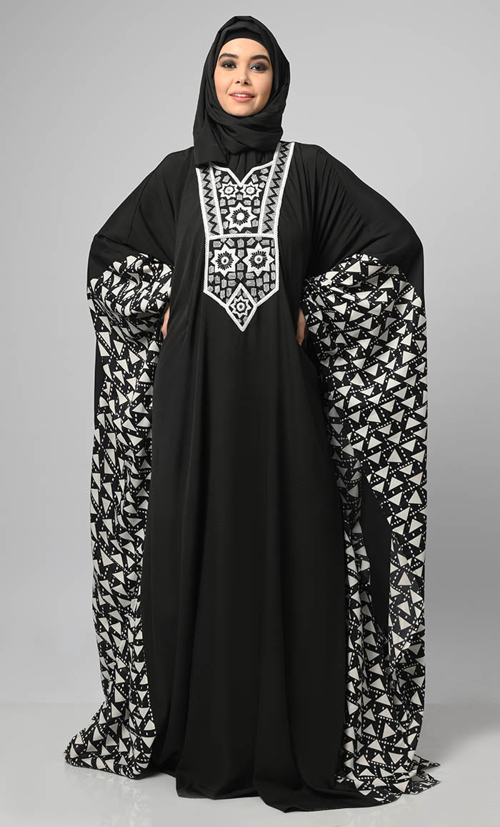 Egyptian Black & White Stripe Print Side Panel Kaftan Abaya