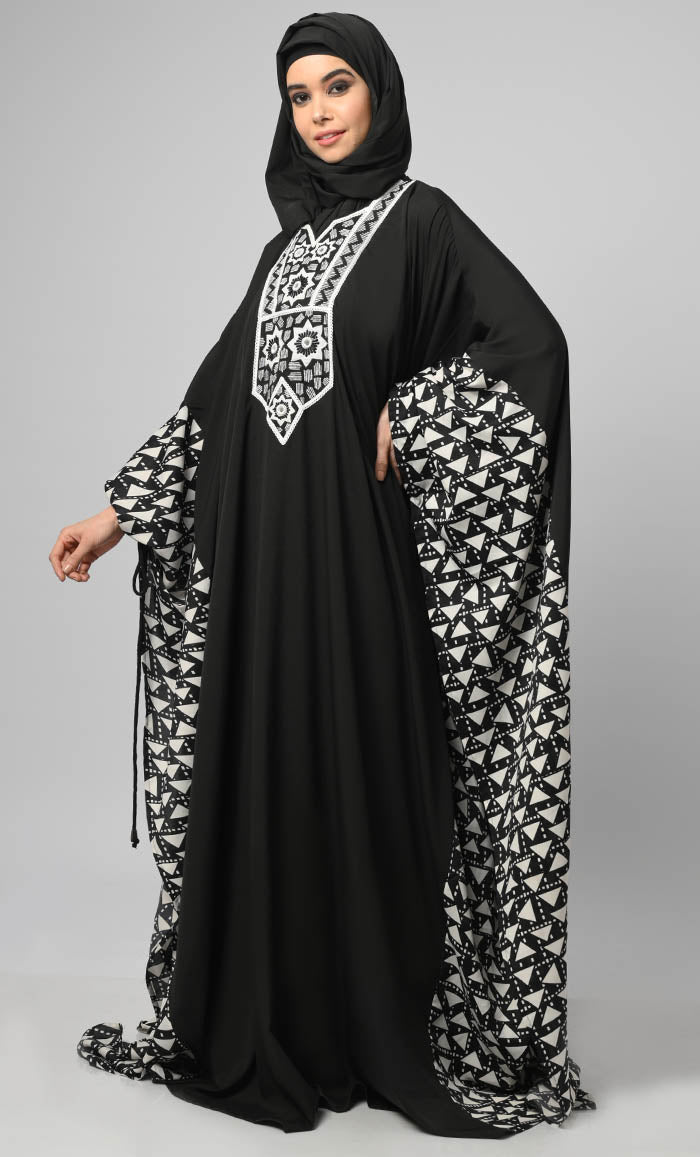 Egyptian Black & White Stripe Print Side Panel Kaftan Abaya