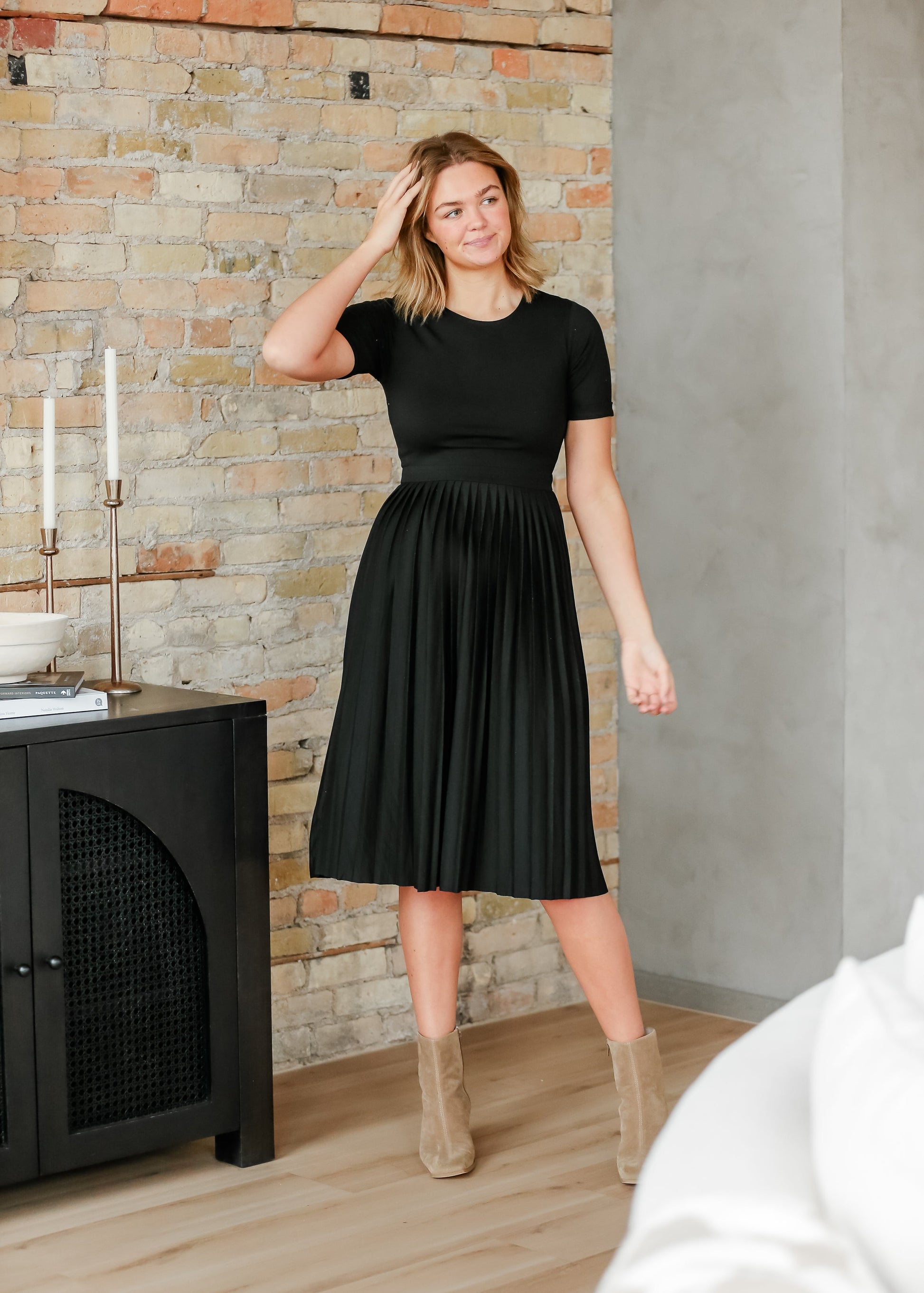 Emersyn Pleated Midi Dress - Concordia Style Boutique