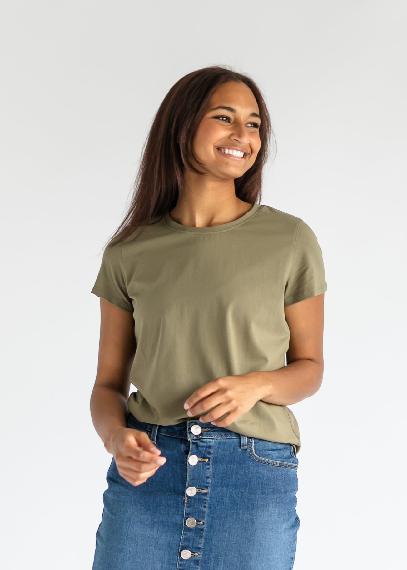 Essential Crew Basic Tee - Concordia Style Boutique
