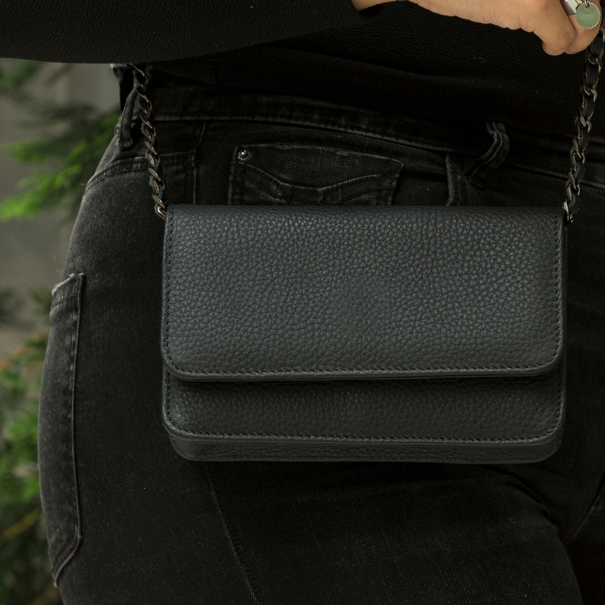 Evanston Minimalist Leather Handbag for Women - Concordia Style Boutique