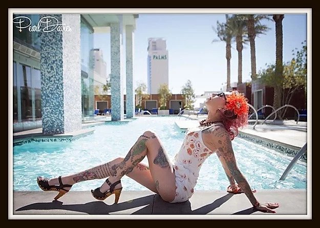 the Rockin' Tiki/with Ankle Strap - in Black Leather - Concordia Style Boutique