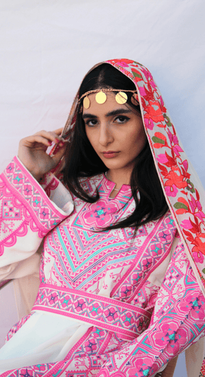 Descriptive image text