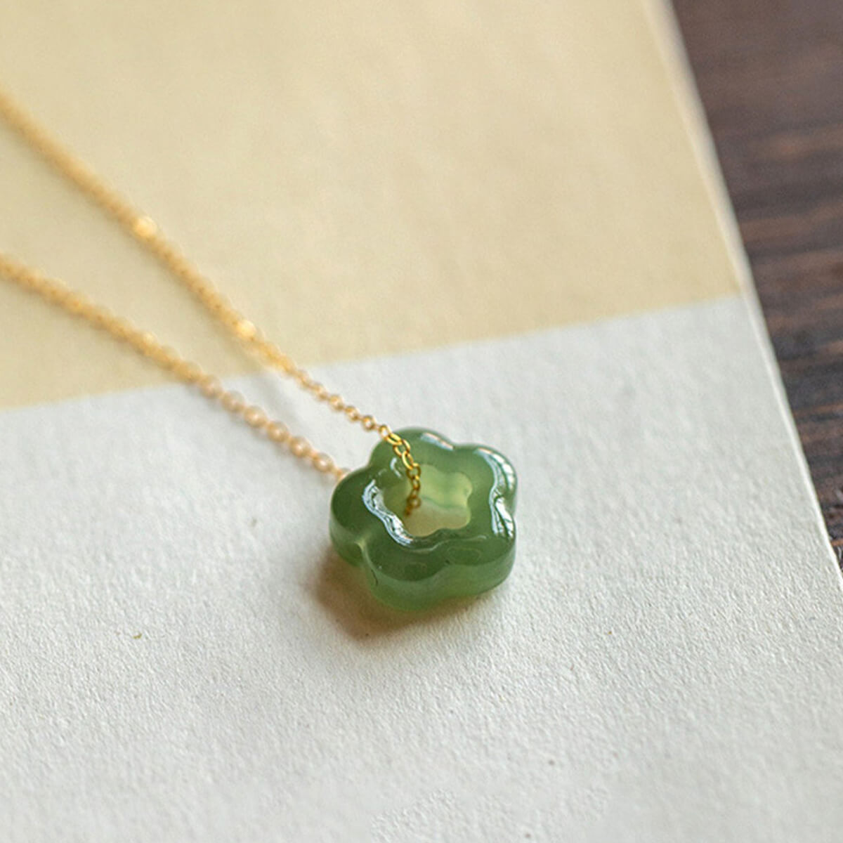 FLOWER JADE NECKLACE - Concordia Style Boutique