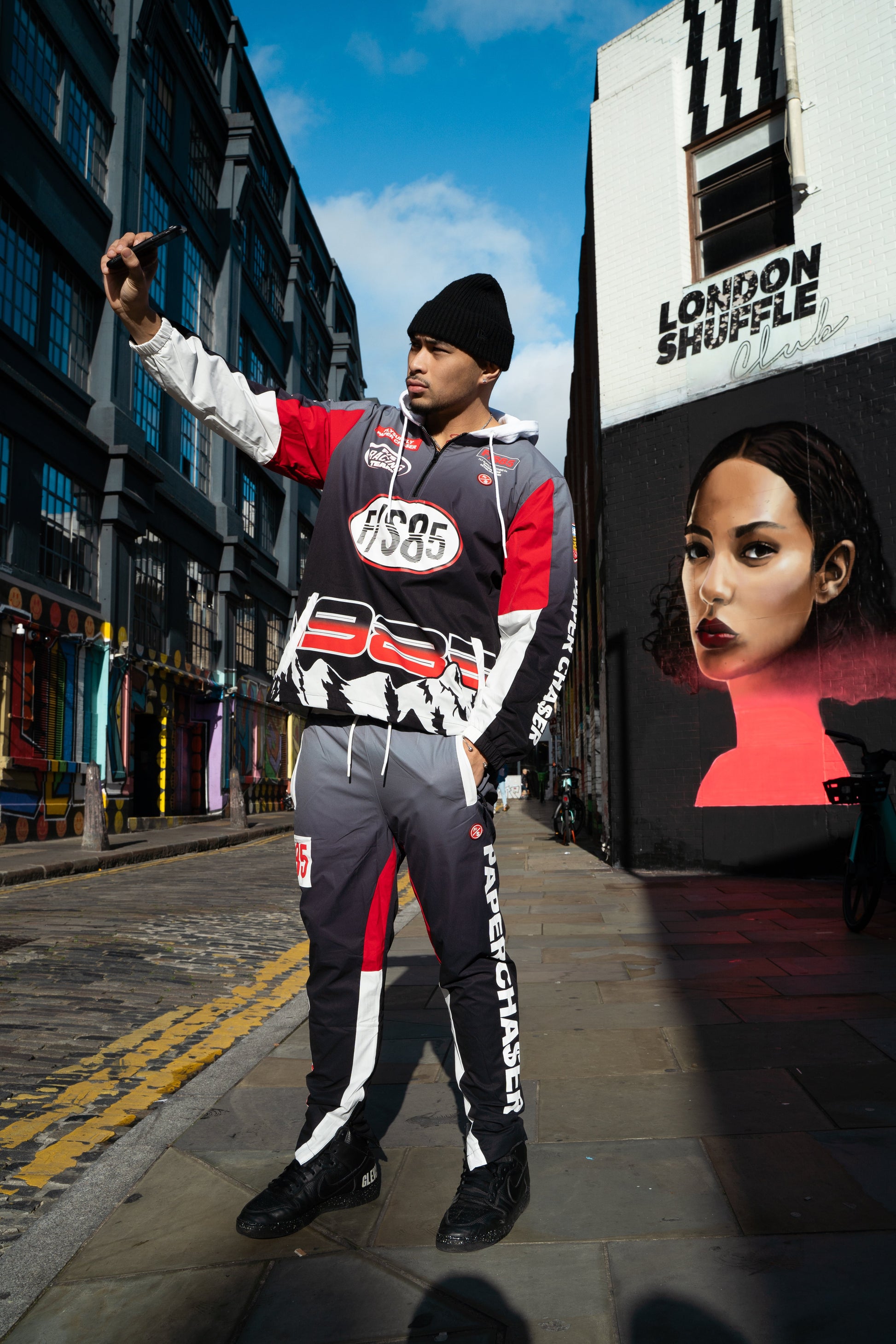 Paperchaser Windbreaker Pullover (Black) - Concordia Style Boutique