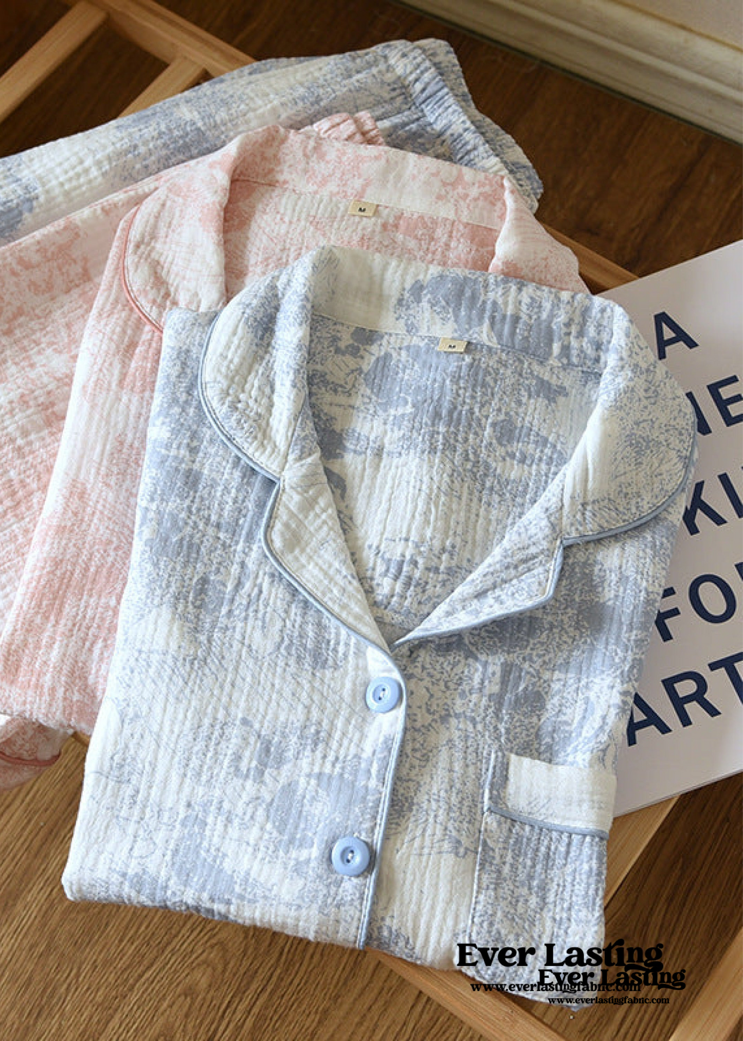 French Cottage Short Sleeves and Shorts Cotton Pajama Set / Pink