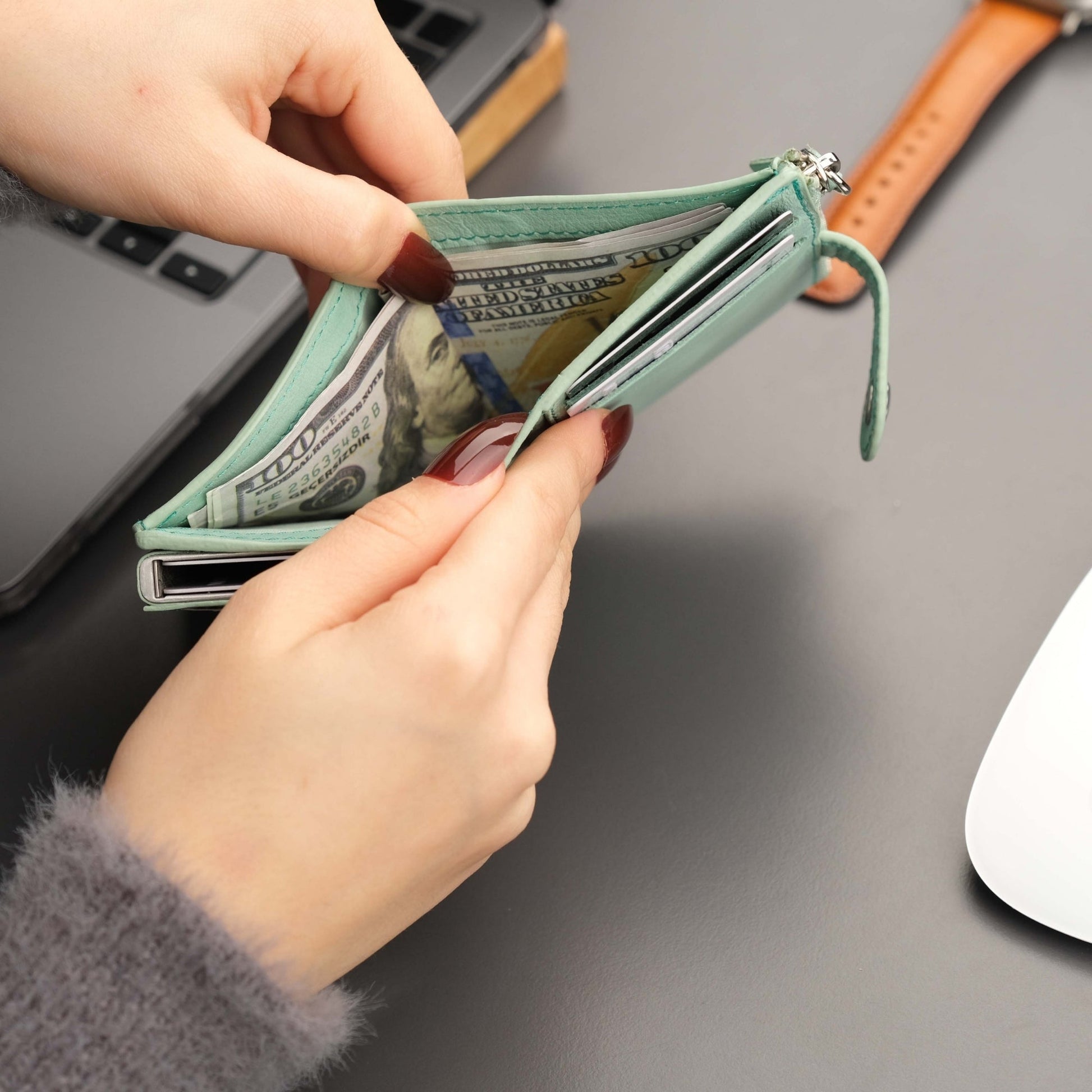 Glenrock Green Leather Pop-up Cardholder Wallet - Concordia Style Boutique