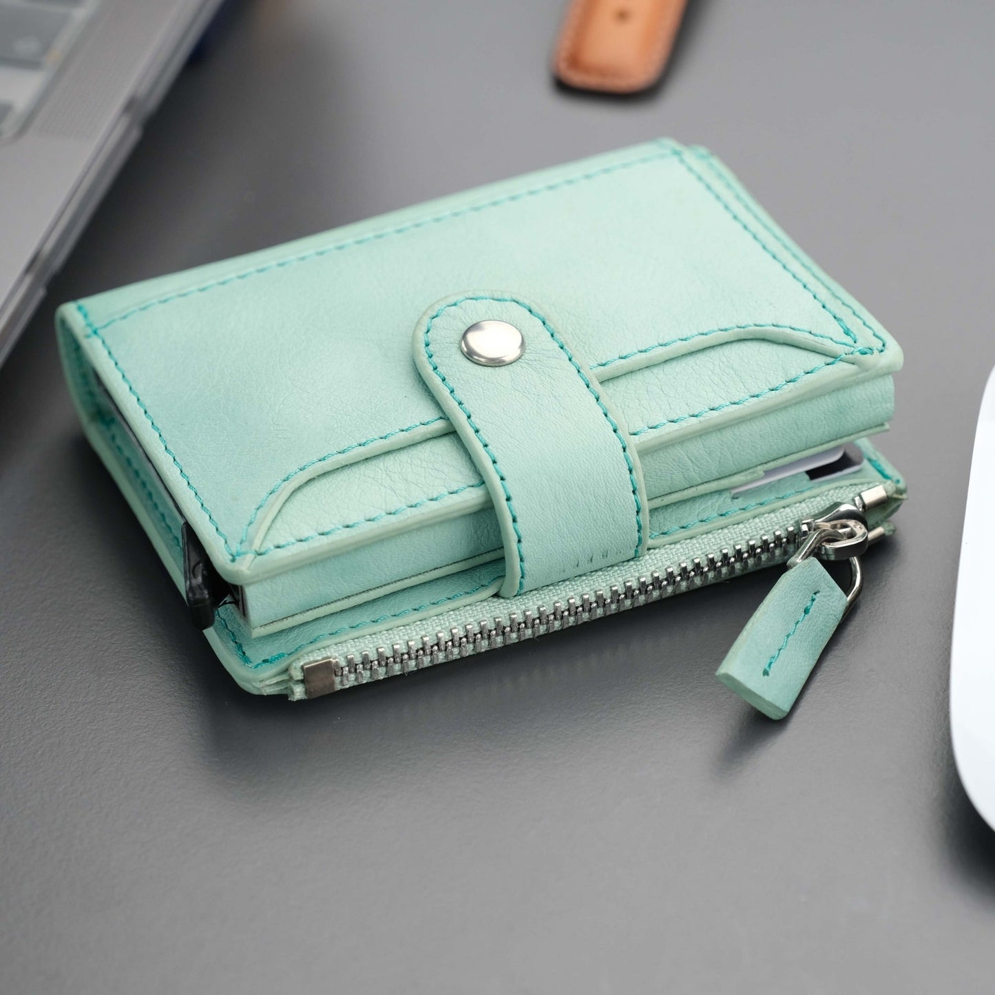 Glenrock Green Leather Pop-up Cardholder Wallet - Concordia Style Boutique