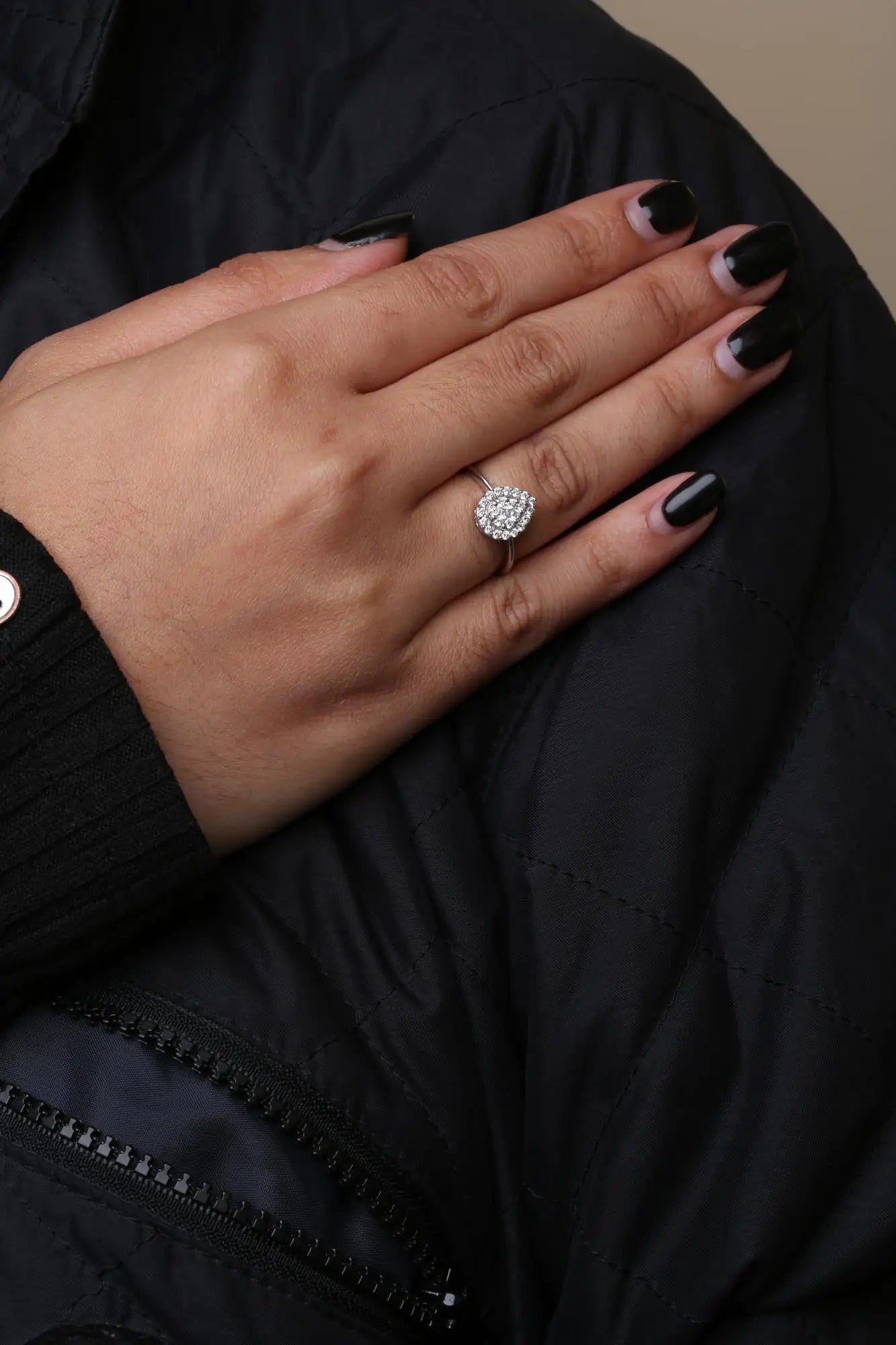 *SOLD OUT* 10K White Gold 3/8 Cttw Round-Cut Lab Grown Diamond Cluster Pear Promise Ring (G-H Color, VS2-SI1 Clarity) - Concordia Style Boutique