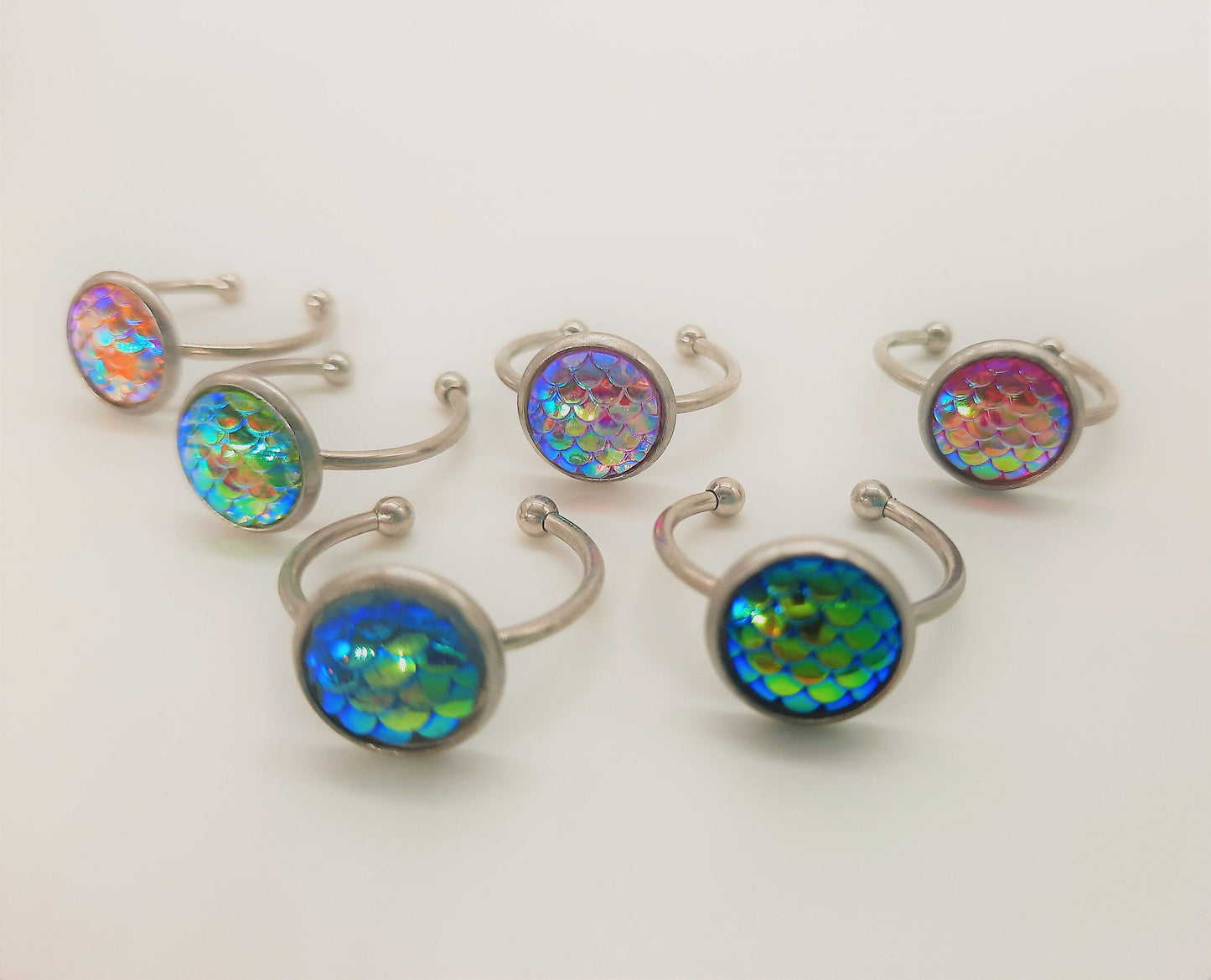 Iridescent 10mm Mermaid Scale Finger Cuff Ring