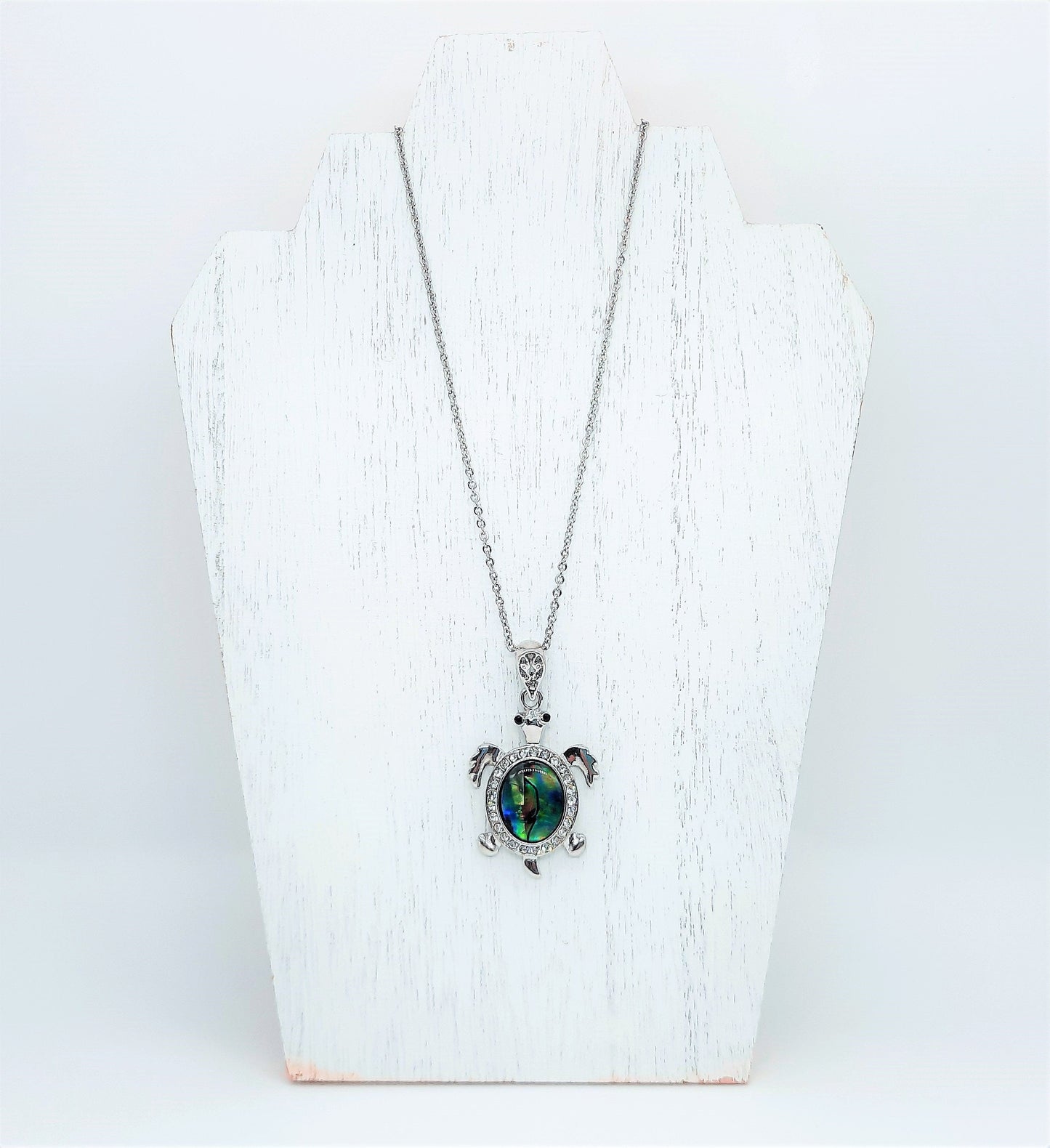 Abalone / Paua Seashell Sea Turtle Pendant Necklace