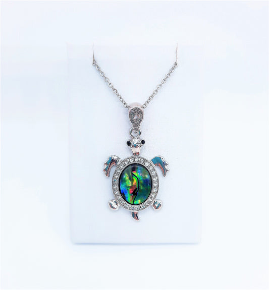 Abalone / Paua Seashell Sea Turtle Pendant Necklace