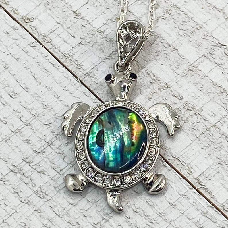 Abalone / Paua Seashell Sea Turtle Pendant Necklace